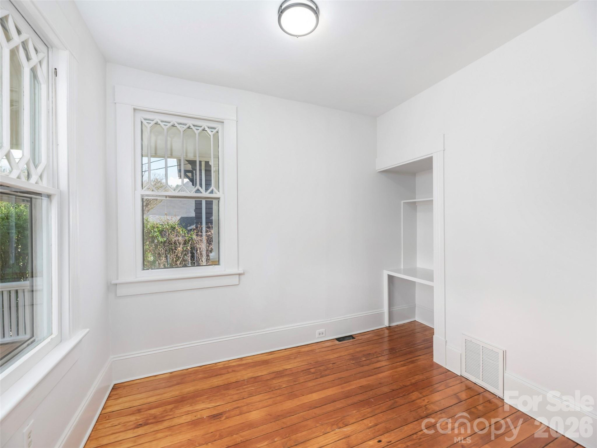 273 Hillside Street - Photo 7