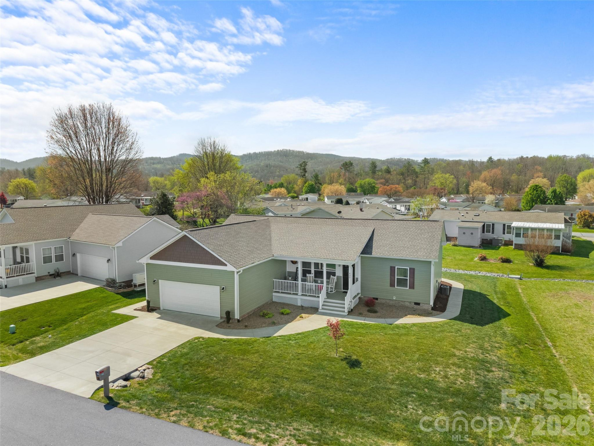 432 Sassafras Drive - Photo 2