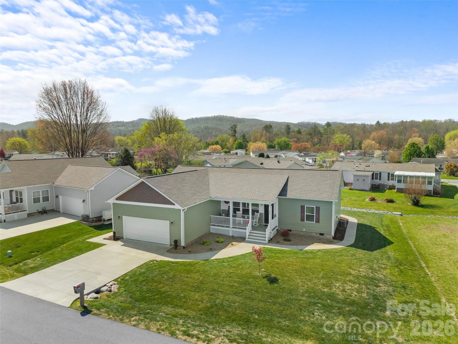 432 Sassafras Drive - Photo 2