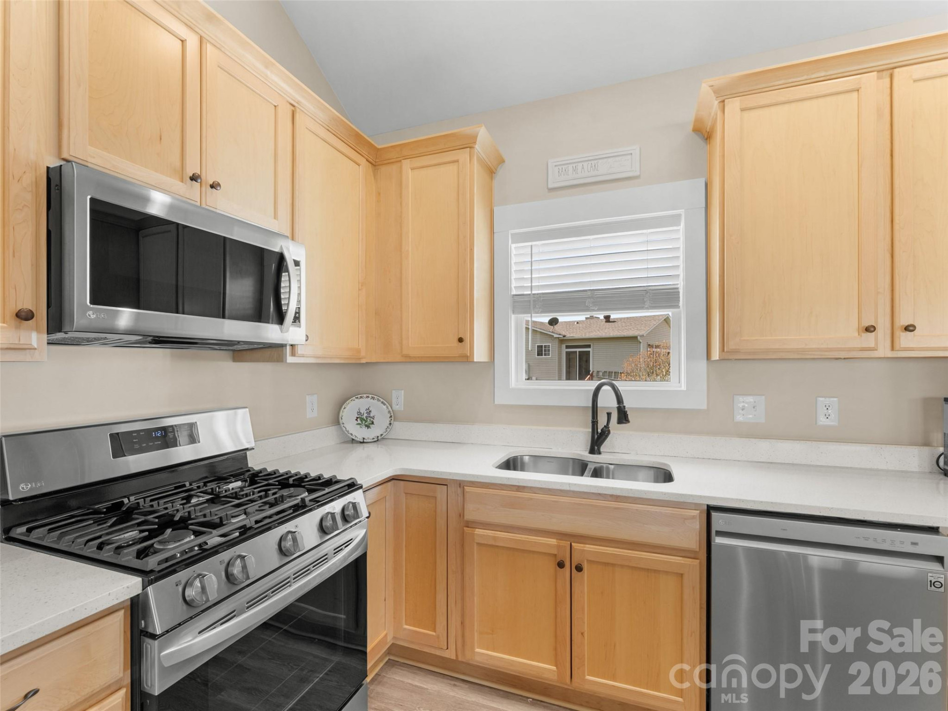 432 Sassafras Drive - Photo 10