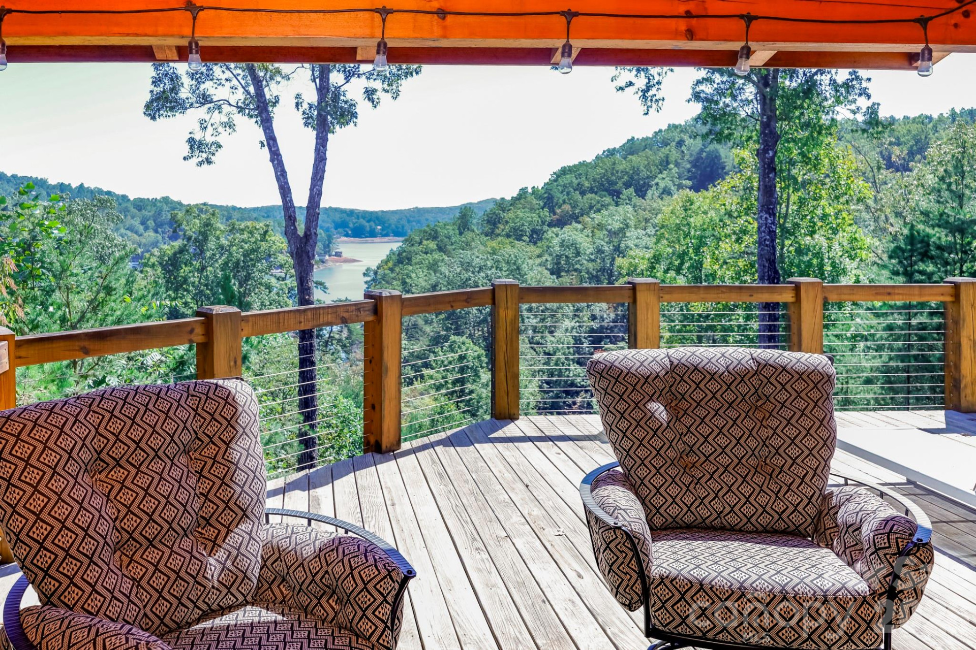 286 Holmstead Drive - Photo 3