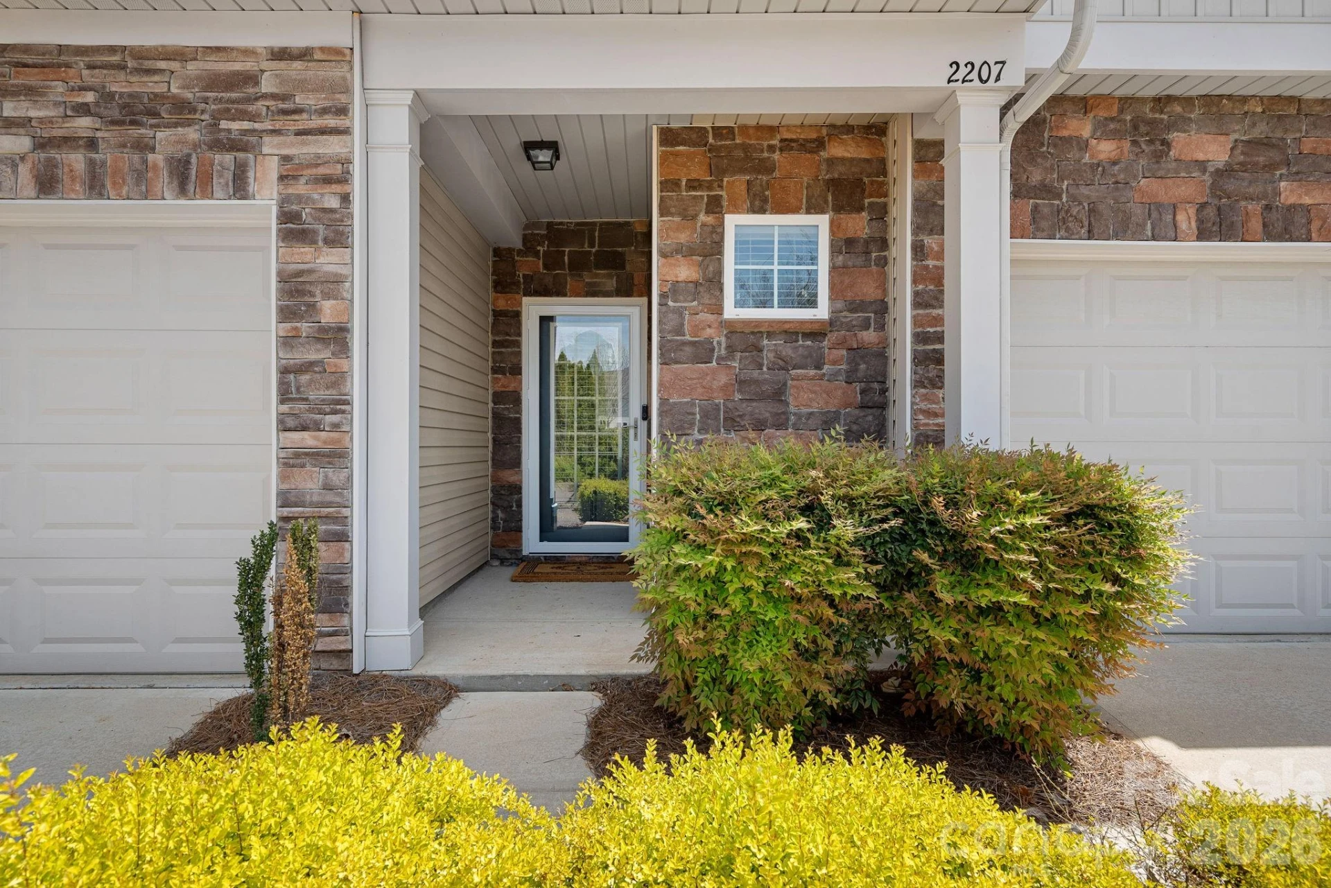 2207 Whitford Lane - Photo 2