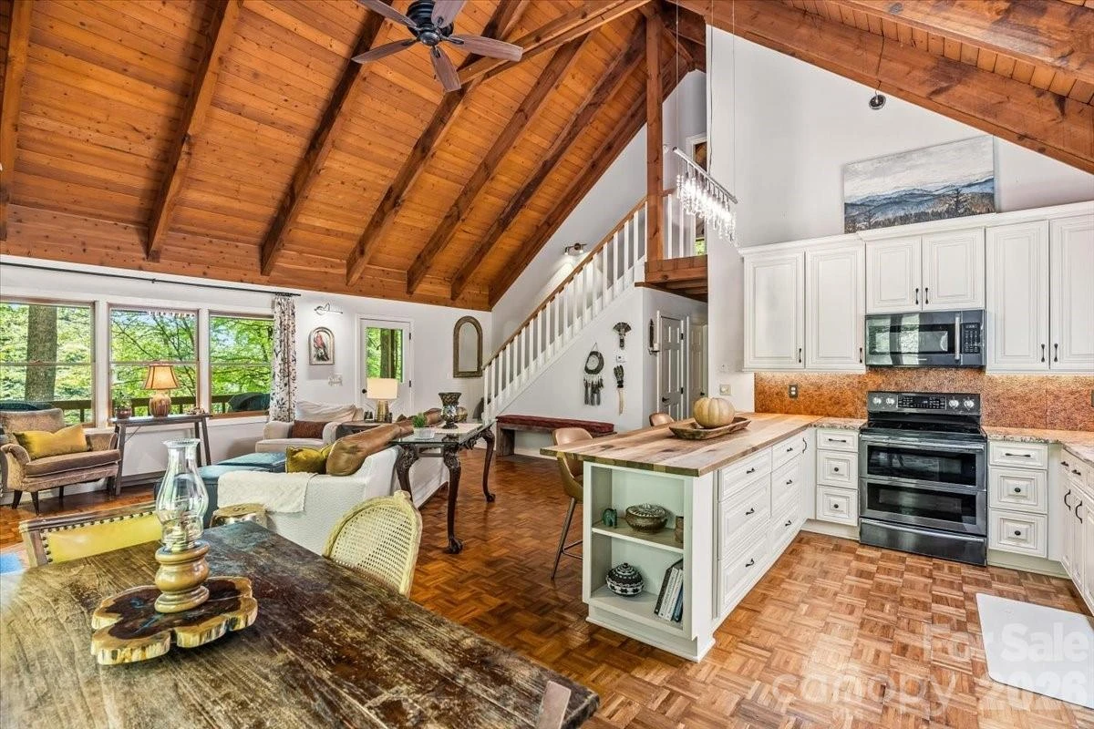 61 Greer Way - Photo 3