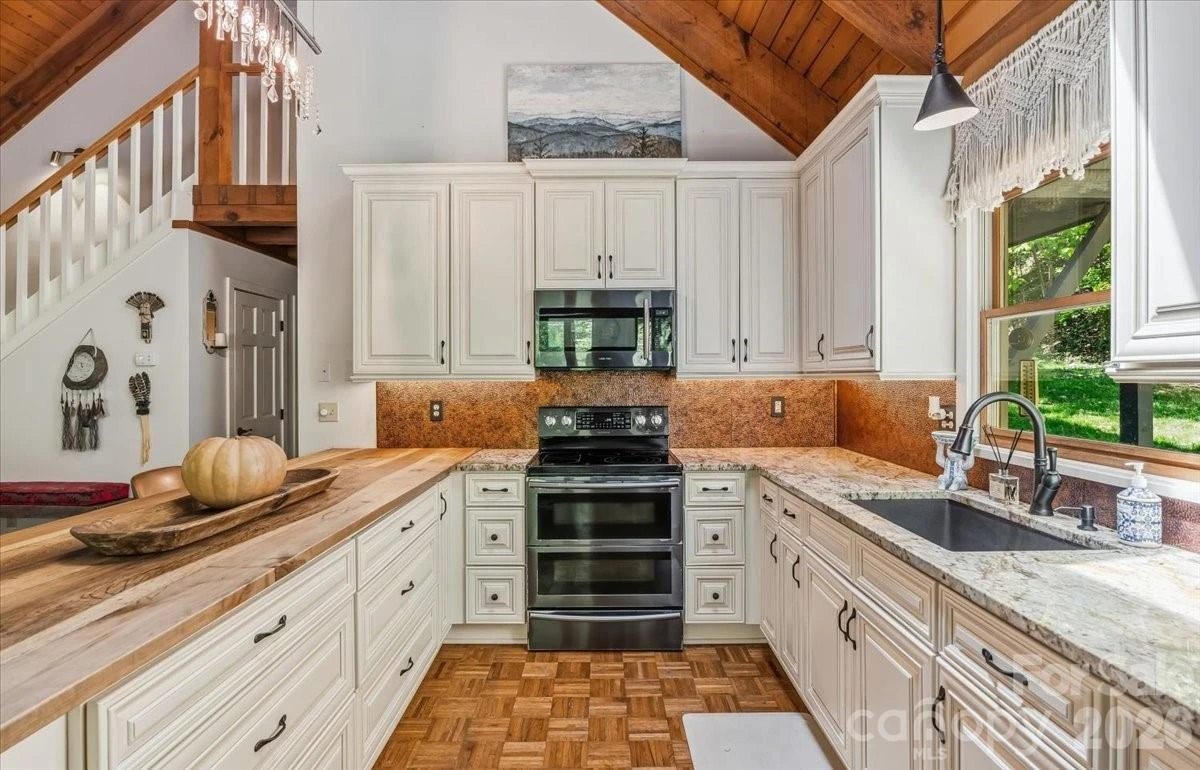 61 Greer Way - Photo 6