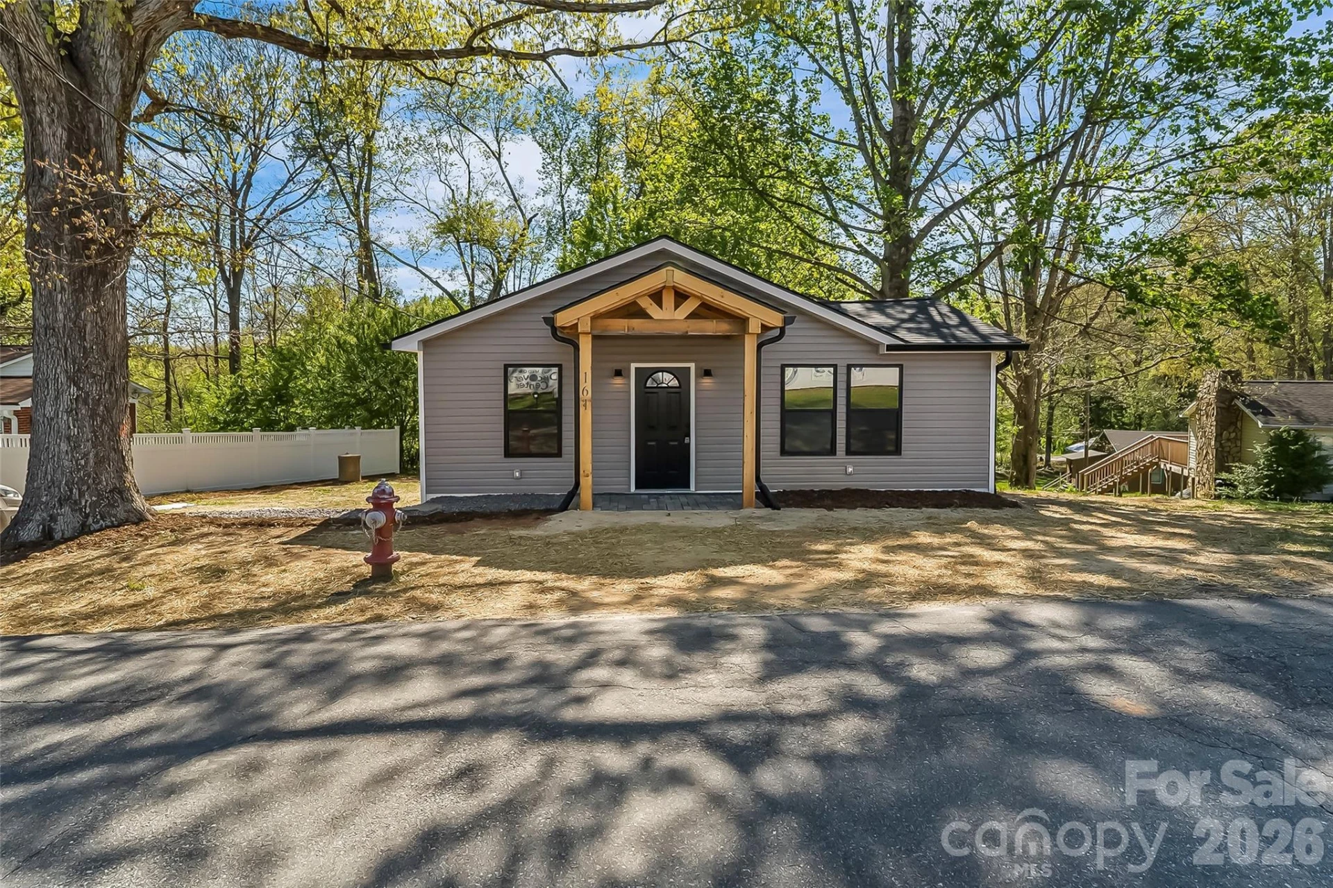 161 Lukin Street - Photo 2