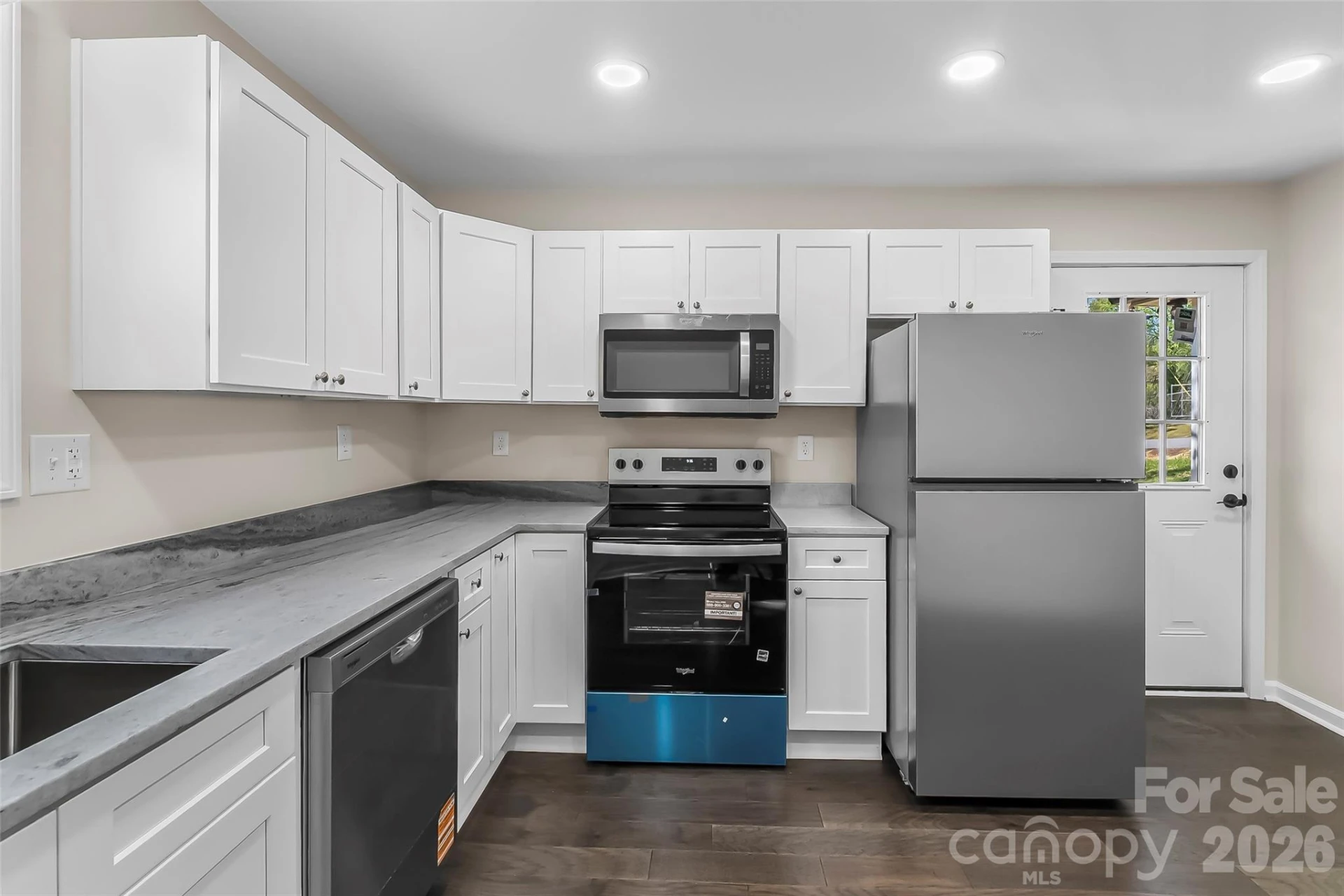 161 Lukin Street - Photo 12