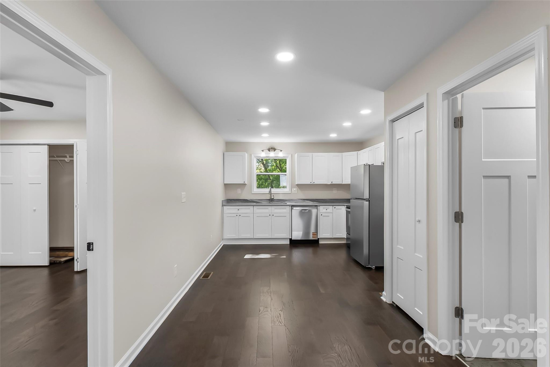 161 Lukin Street - Photo 15