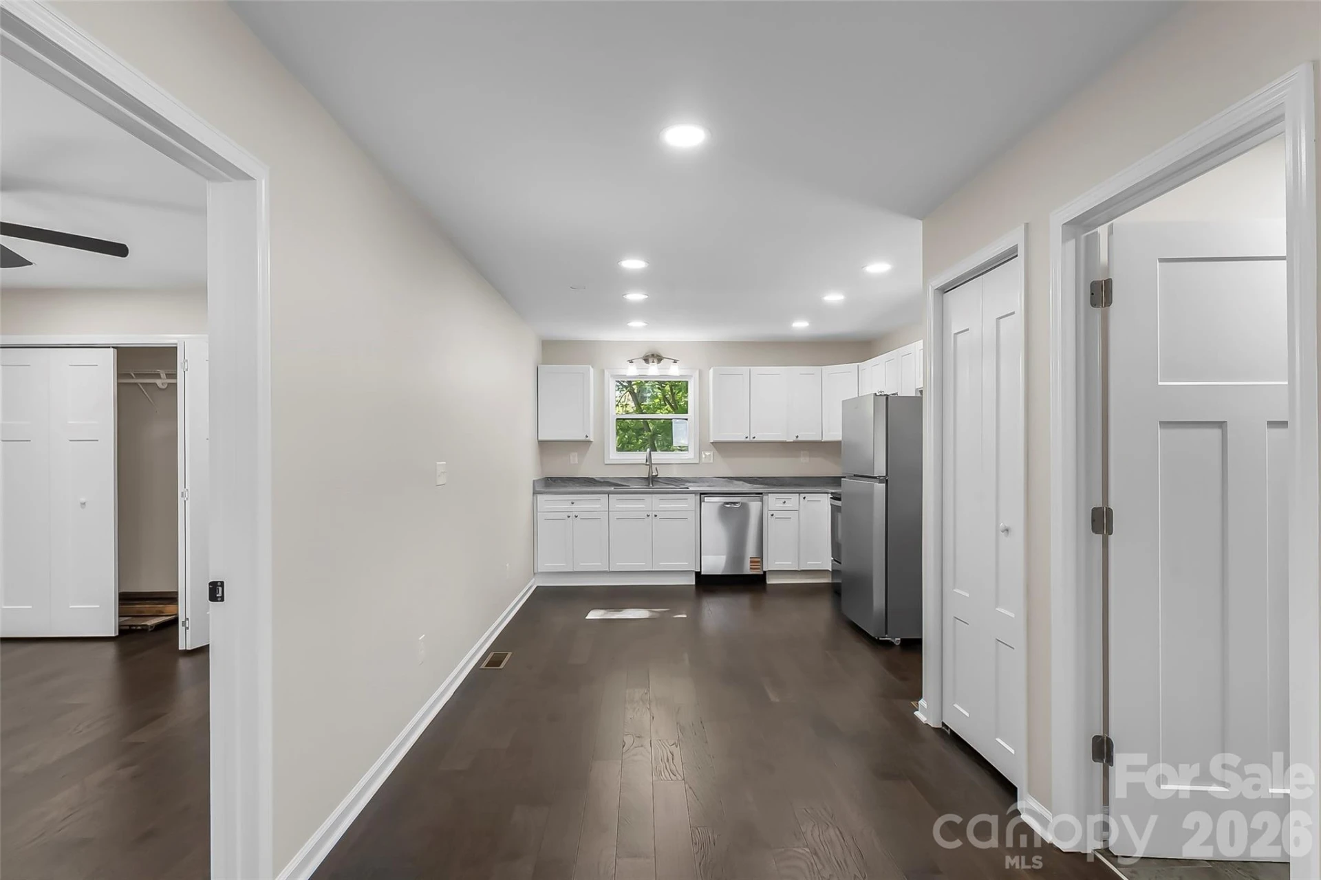 161 Lukin Street - Photo 15