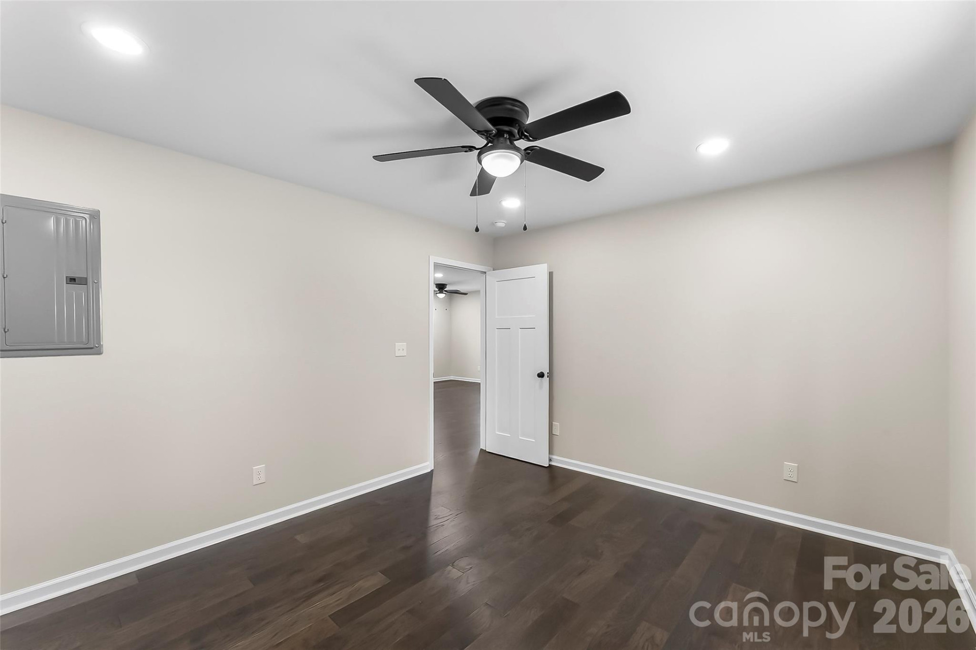 161 Lukin Street - Photo 16