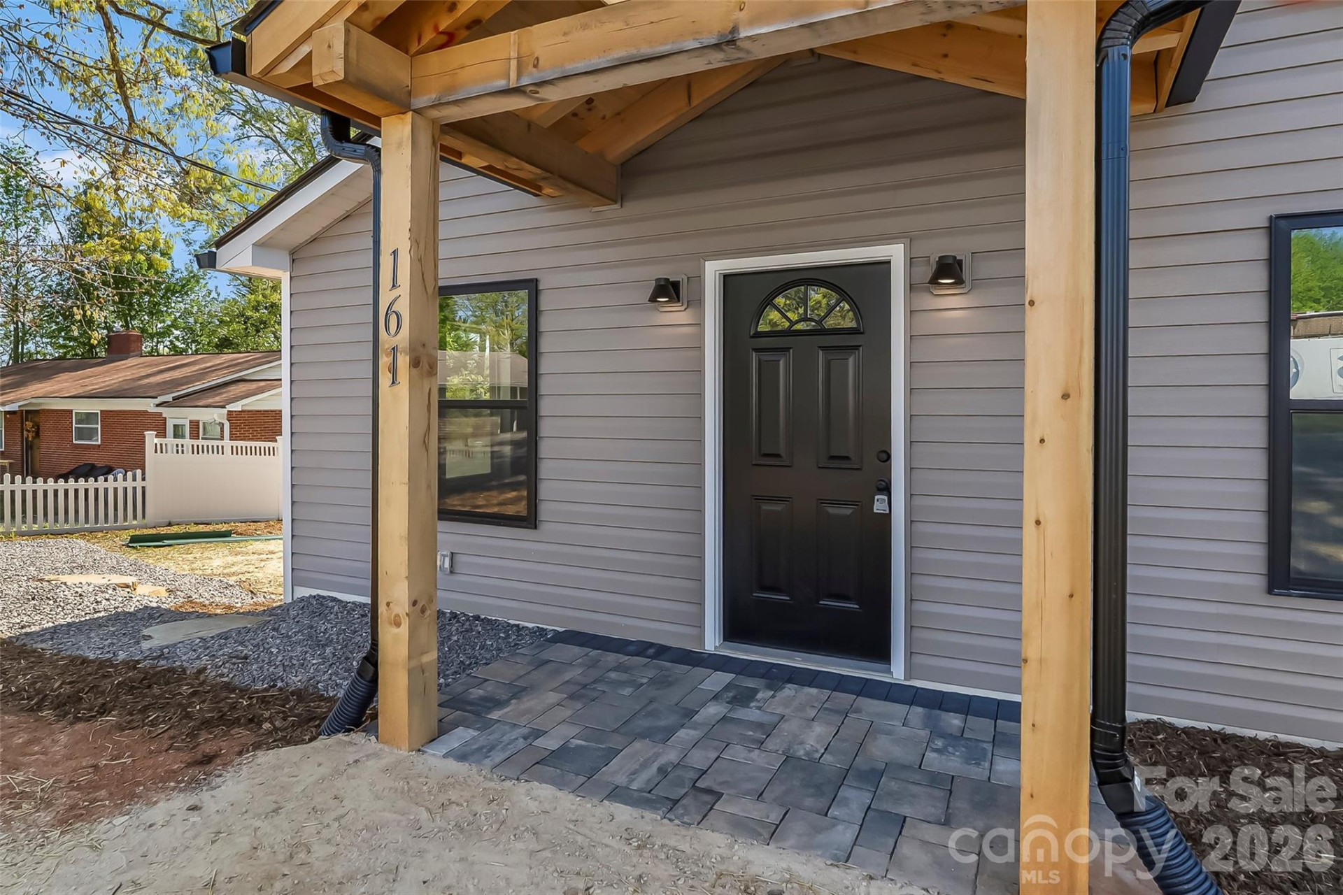 161 Lukin Street - Photo 3