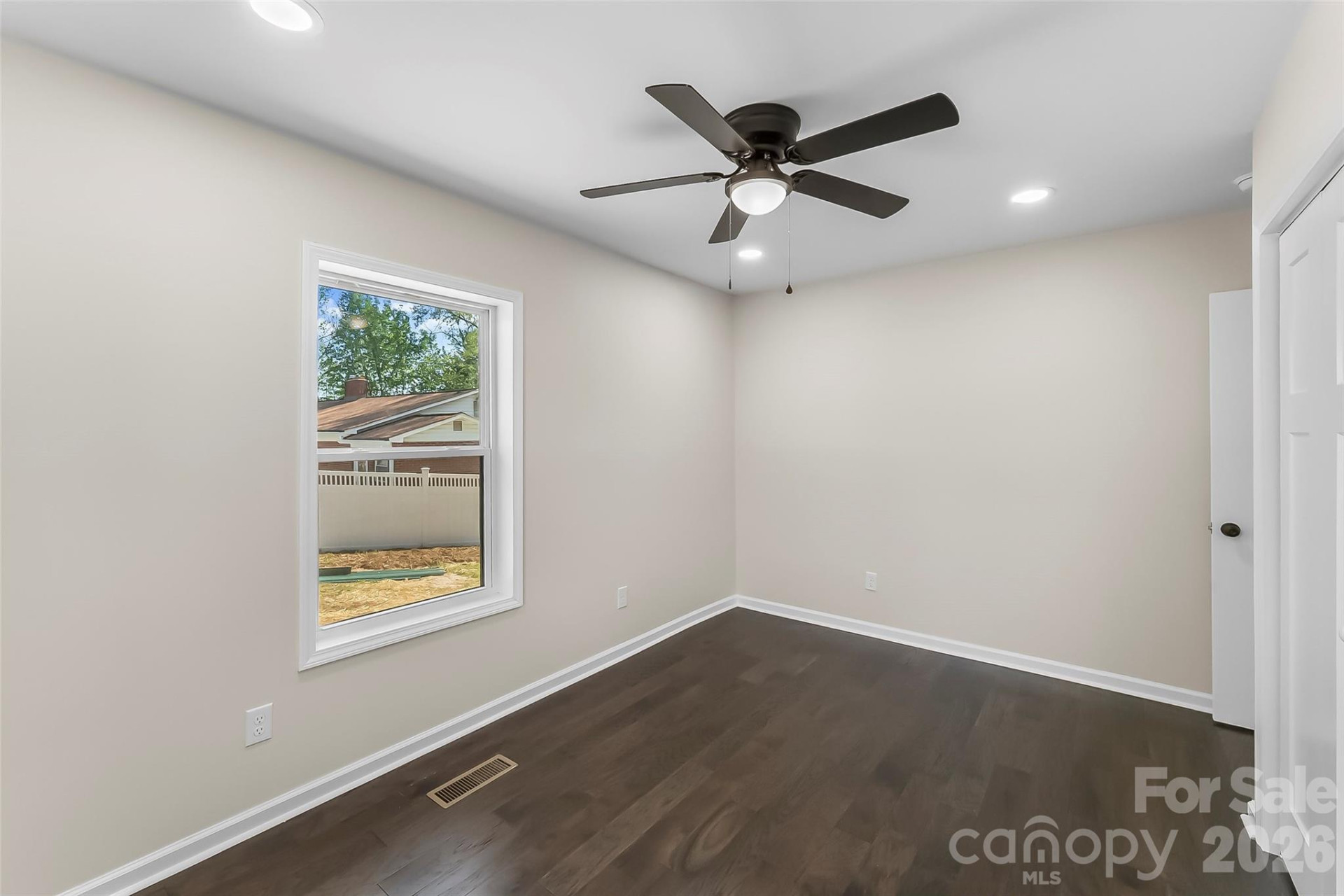 161 Lukin Street - Photo 25