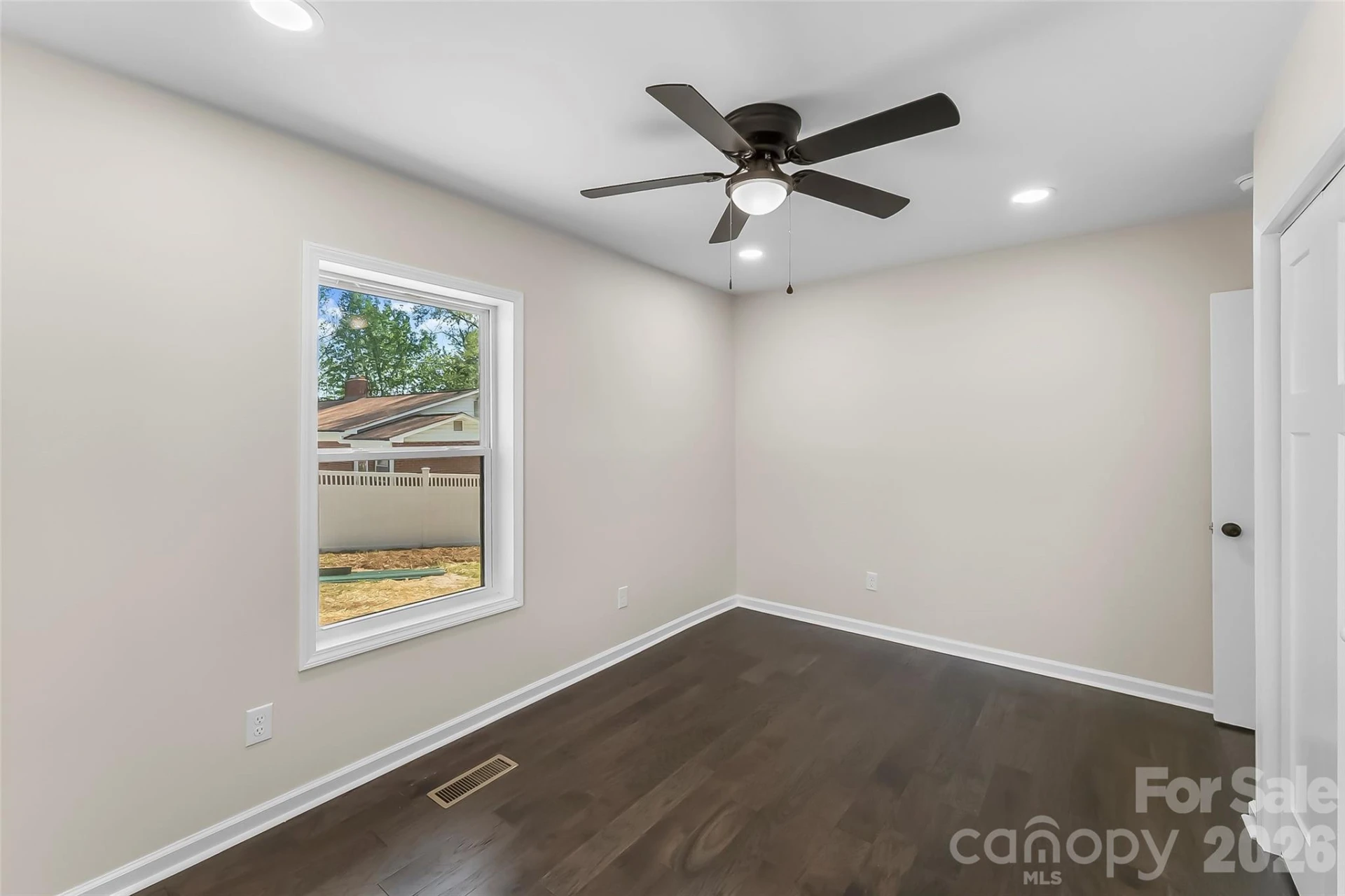 161 Lukin Street - Photo 25