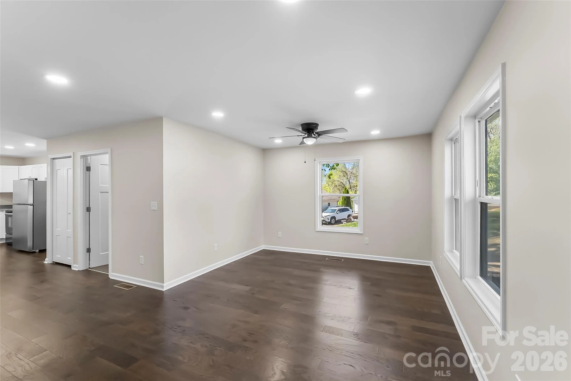 161 Lukin Street - Photo 7