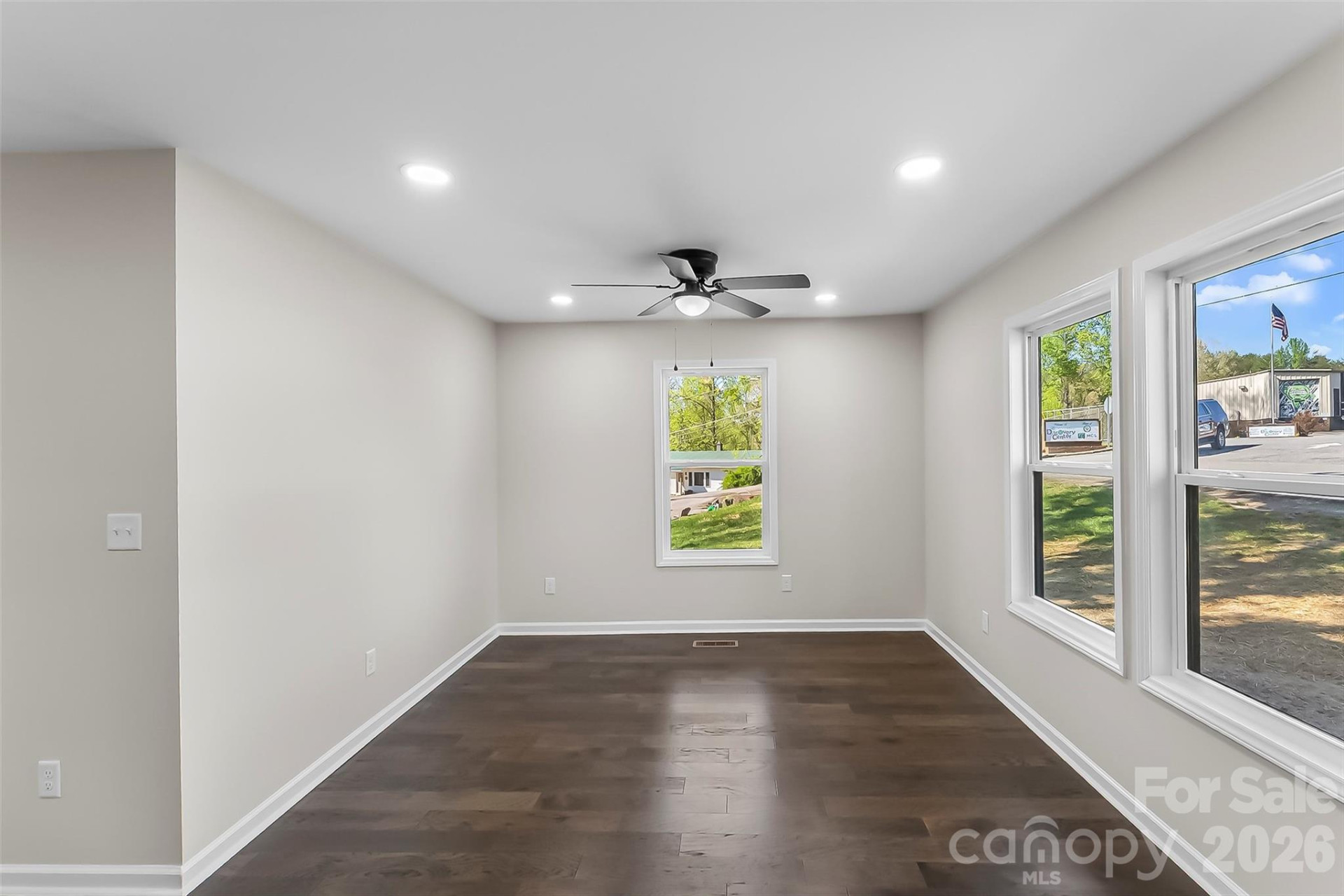 161 Lukin Street - Photo 8