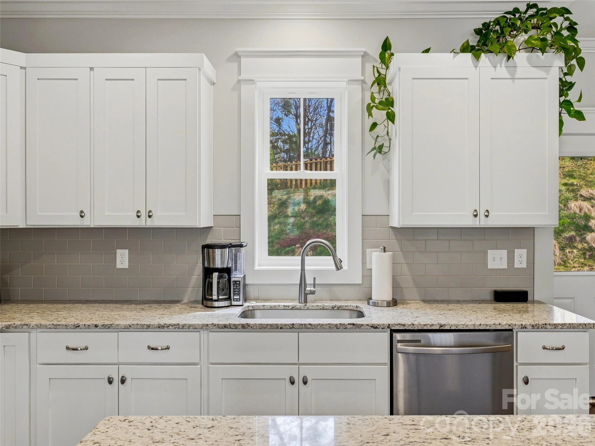 205 Weybridge Drive - Photo 4
