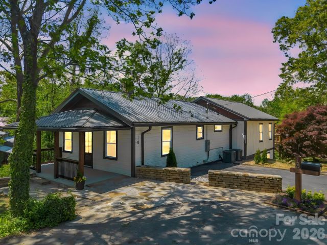 18 Worley Place, Asheville, NC, 28806