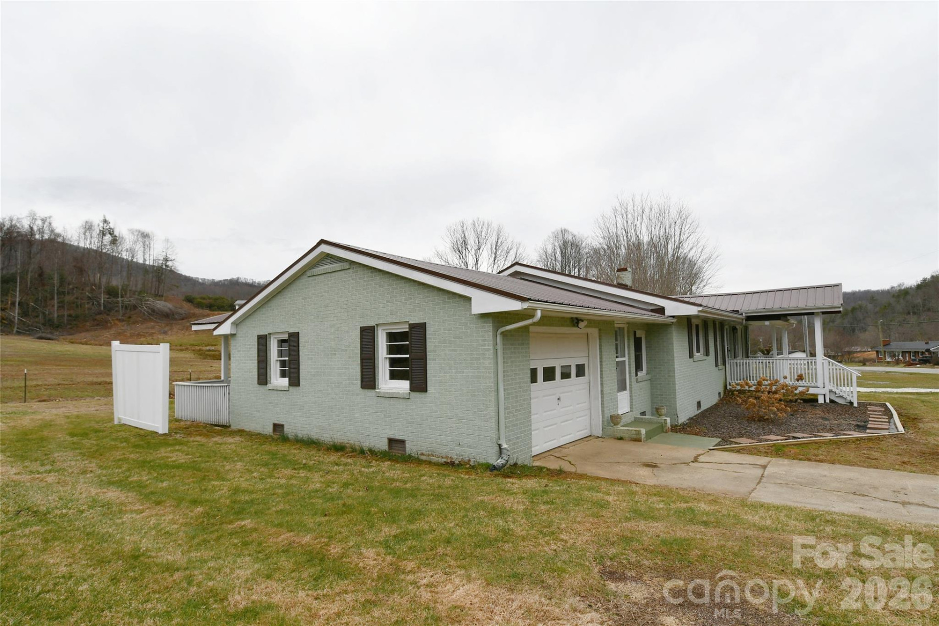 1650 Hughes Gap Road - Photo 27