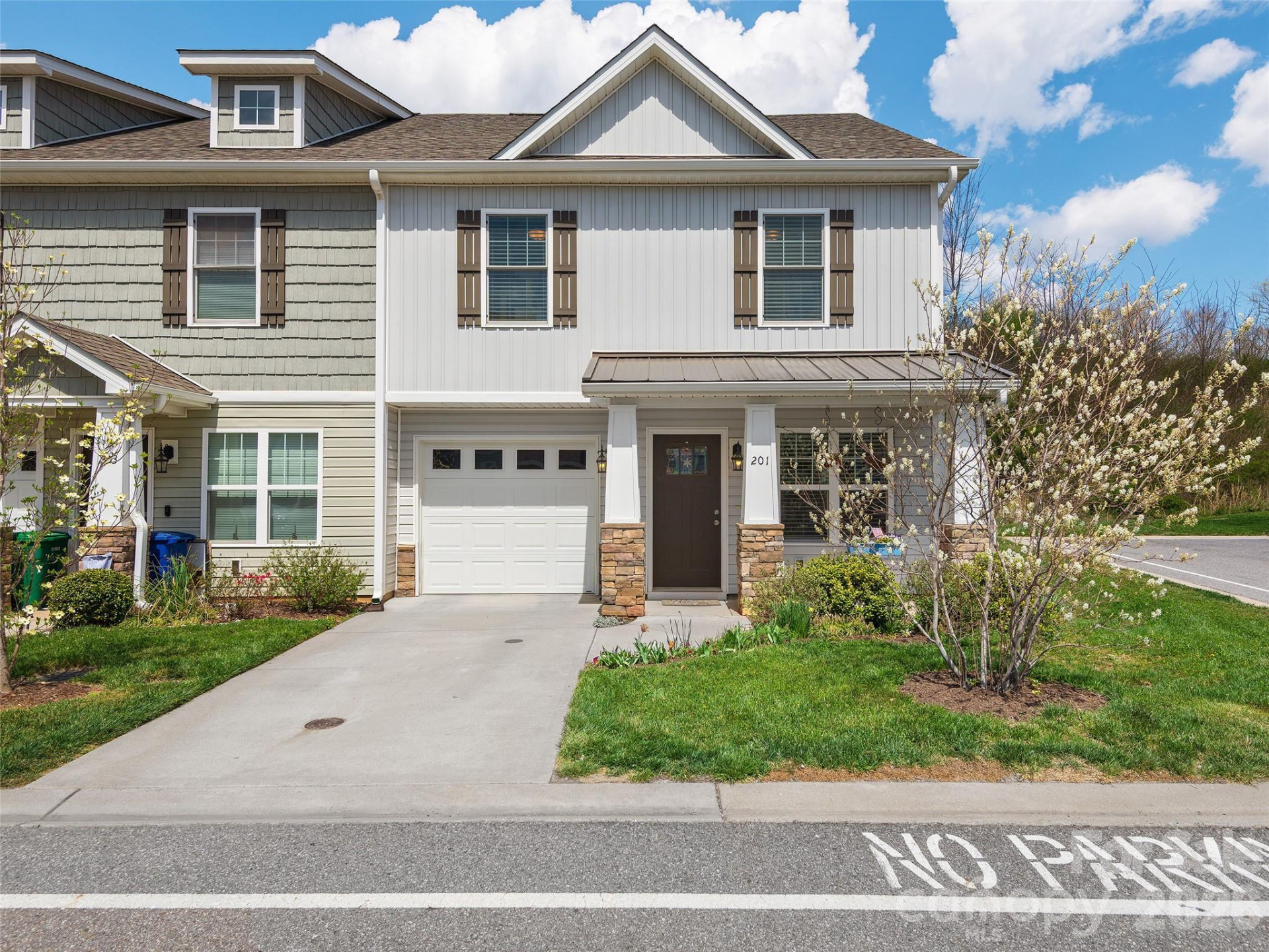 201 Stoney Point Way