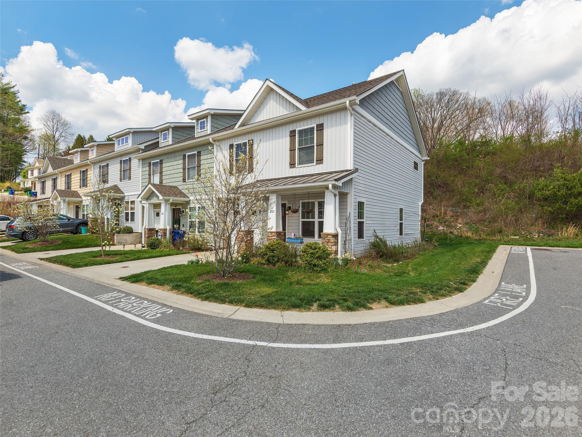 201 Stoney Point Way - Photo 2