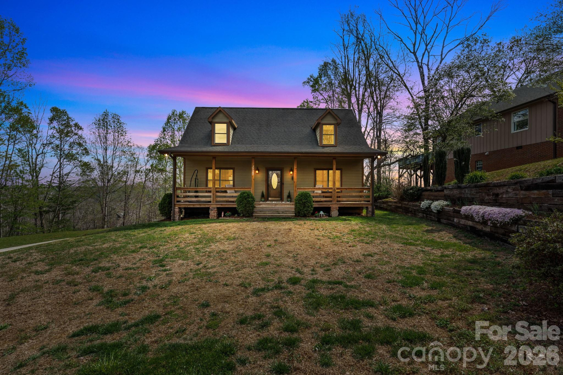 1750 Knollwood Circle