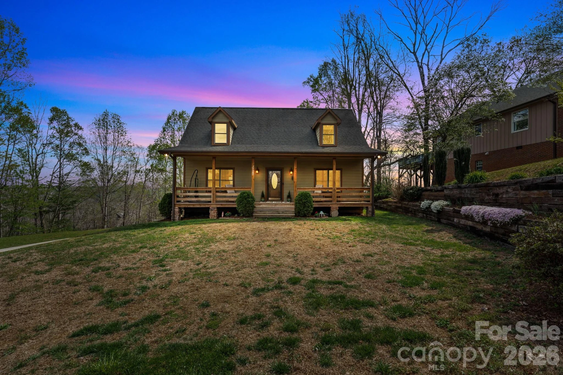 1750 Knollwood Circle