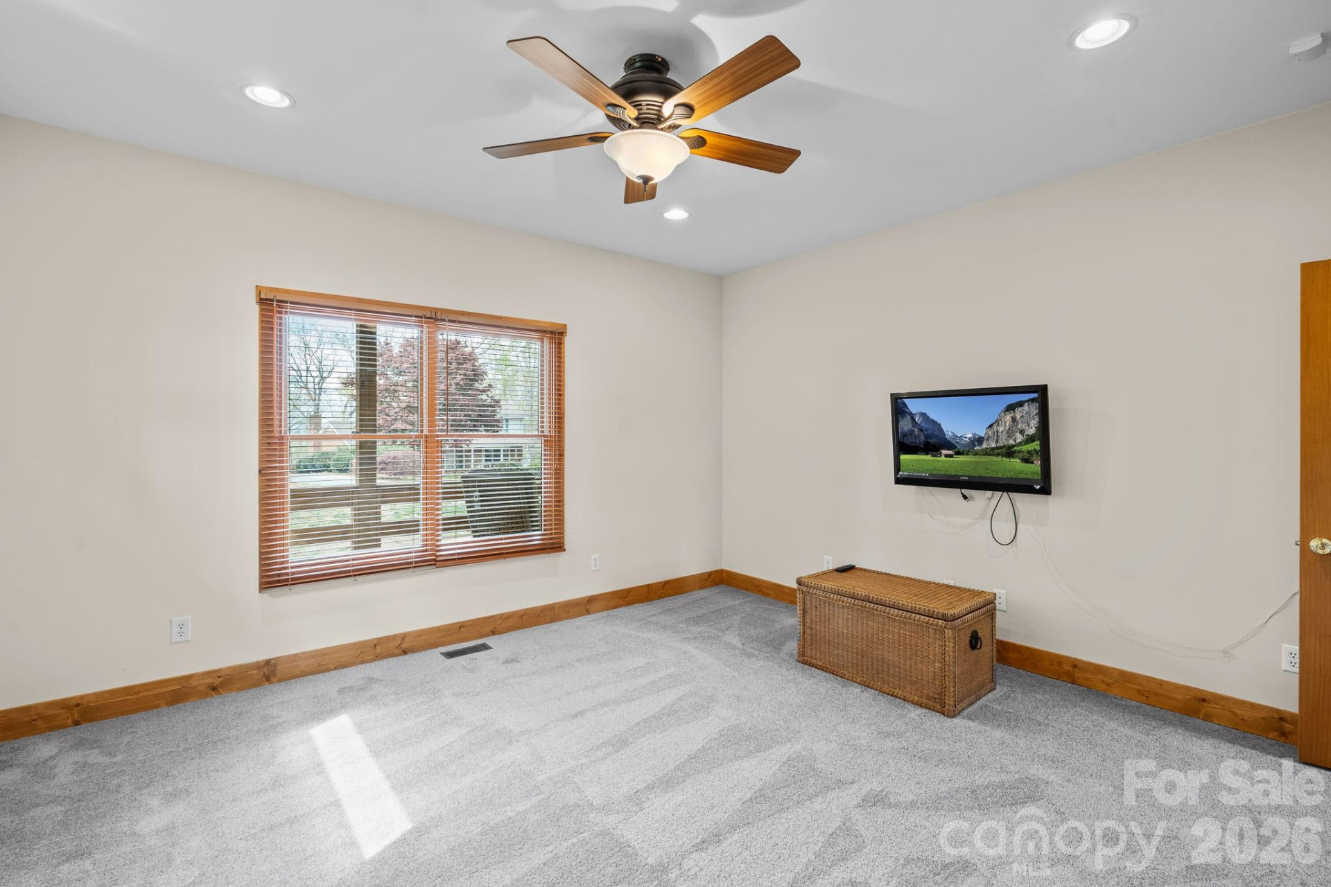 1750 Knollwood Circle - Photo 15