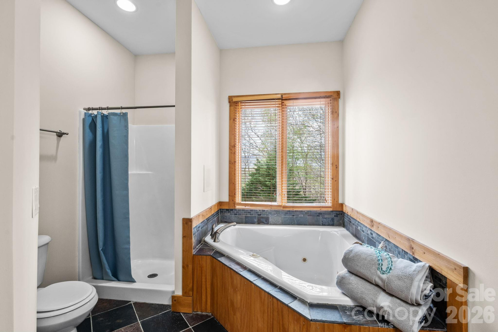 1750 Knollwood Circle - Photo 19