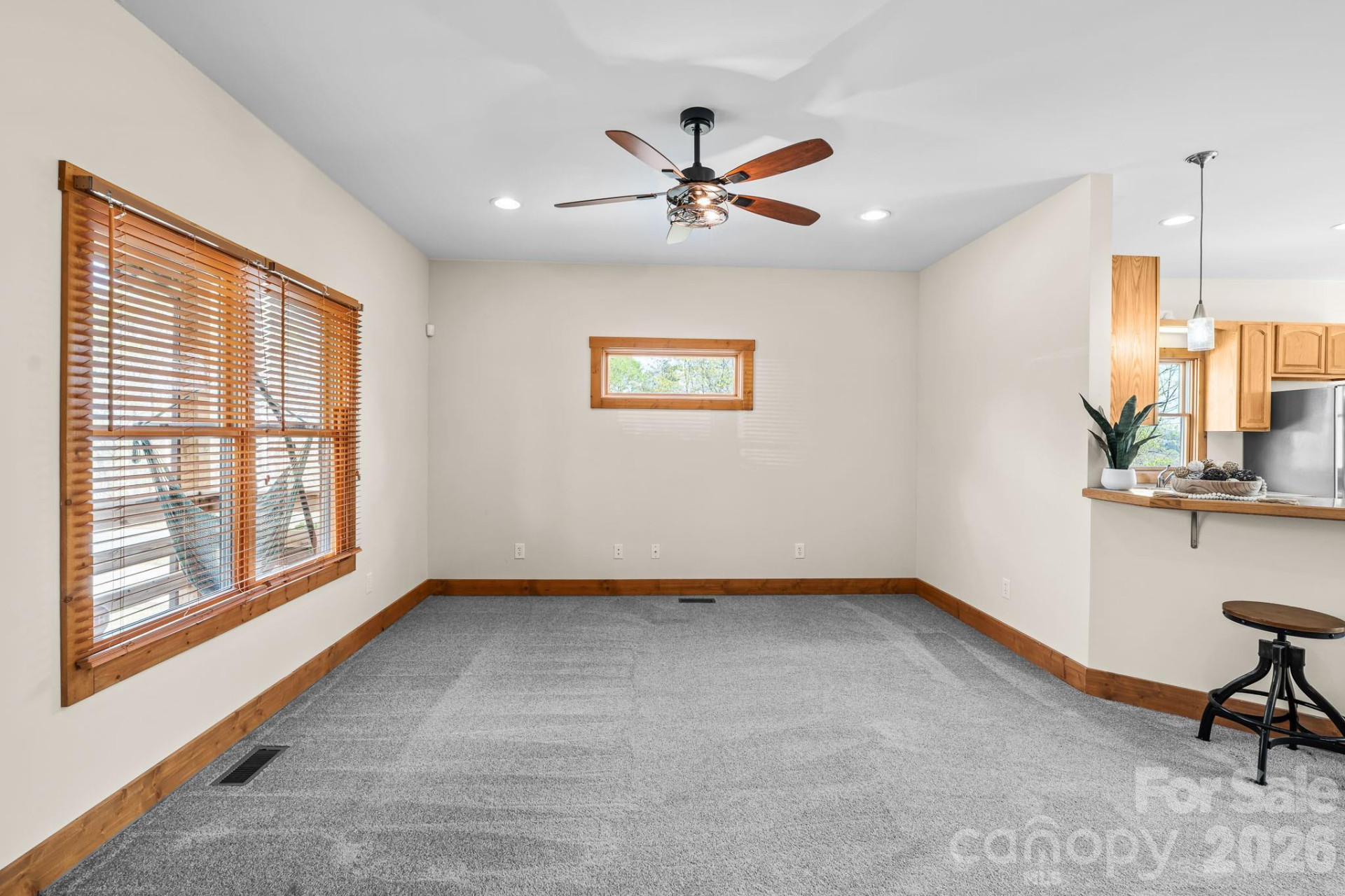 1750 Knollwood Circle - Photo 9