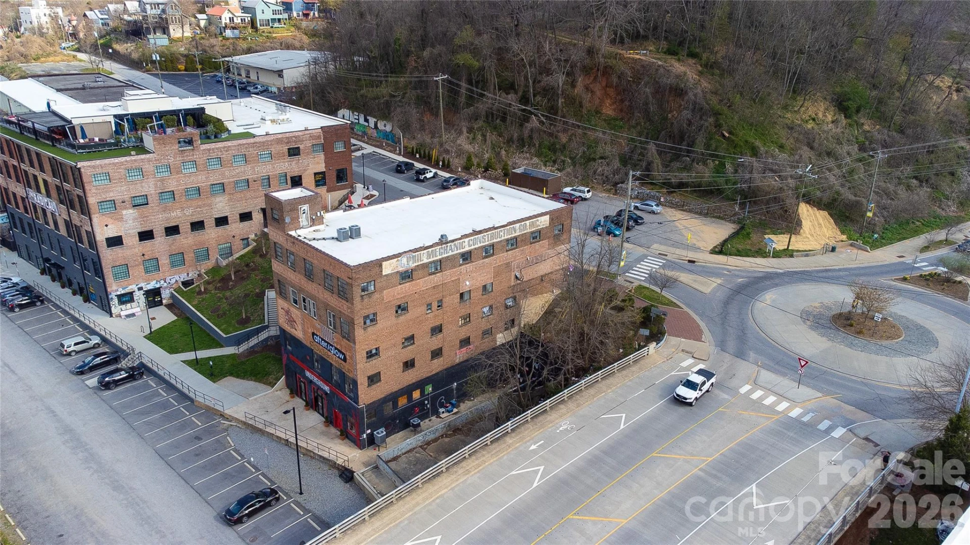 109 Roberts Street - Photo 2