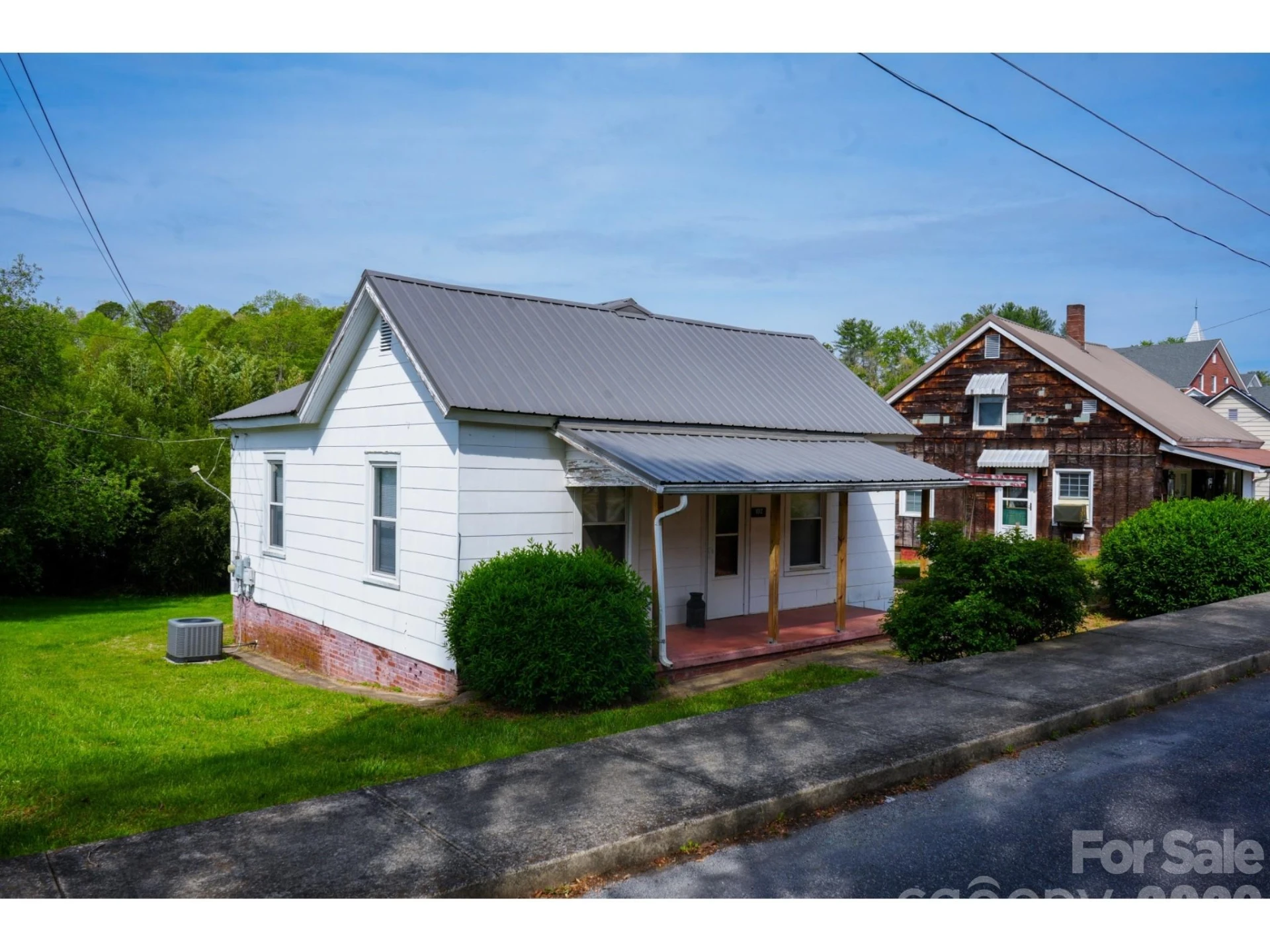 102 6th EM Street