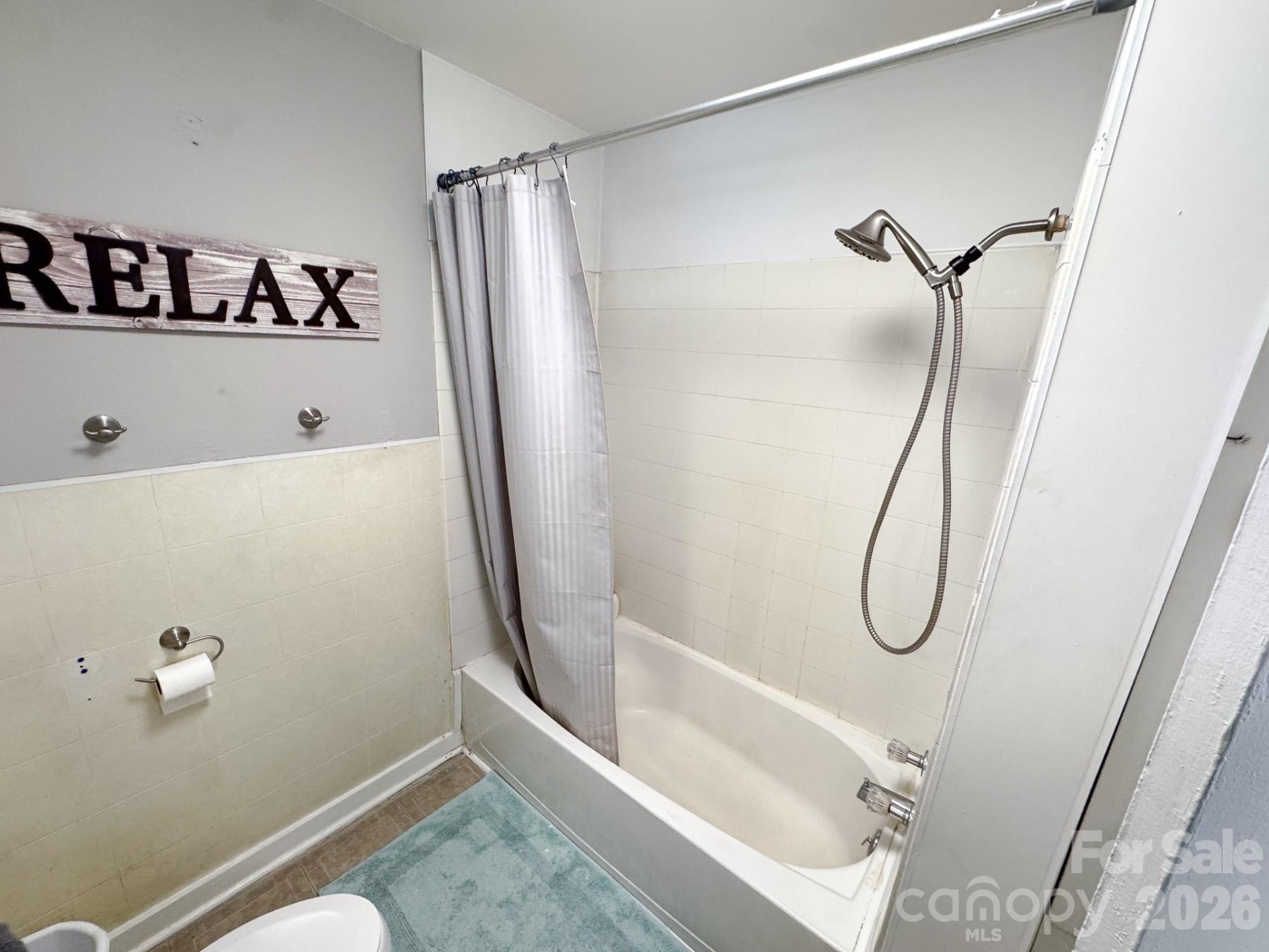 102 6th EM Street - Photo 12