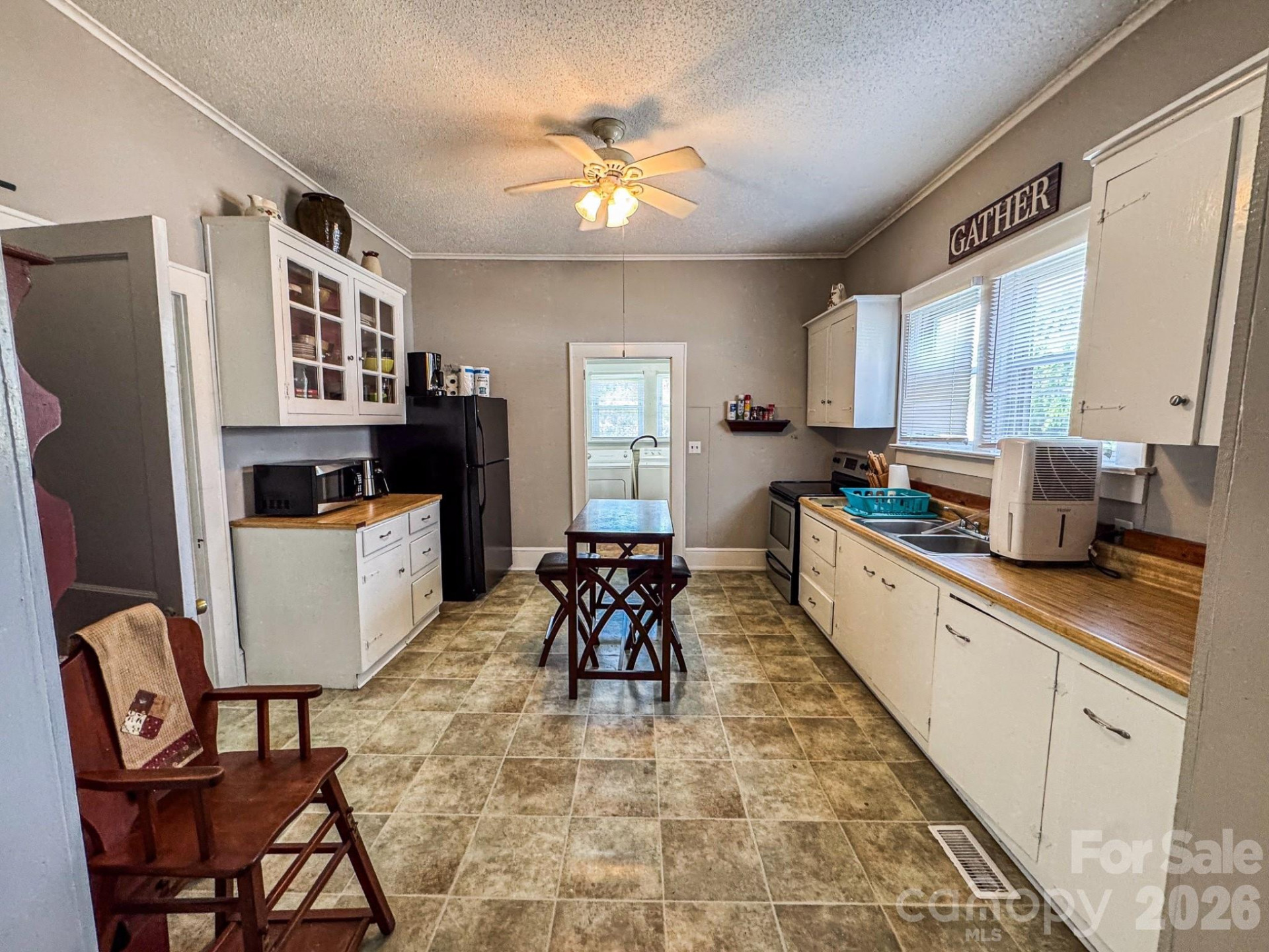 102 6th EM Street - Photo 5