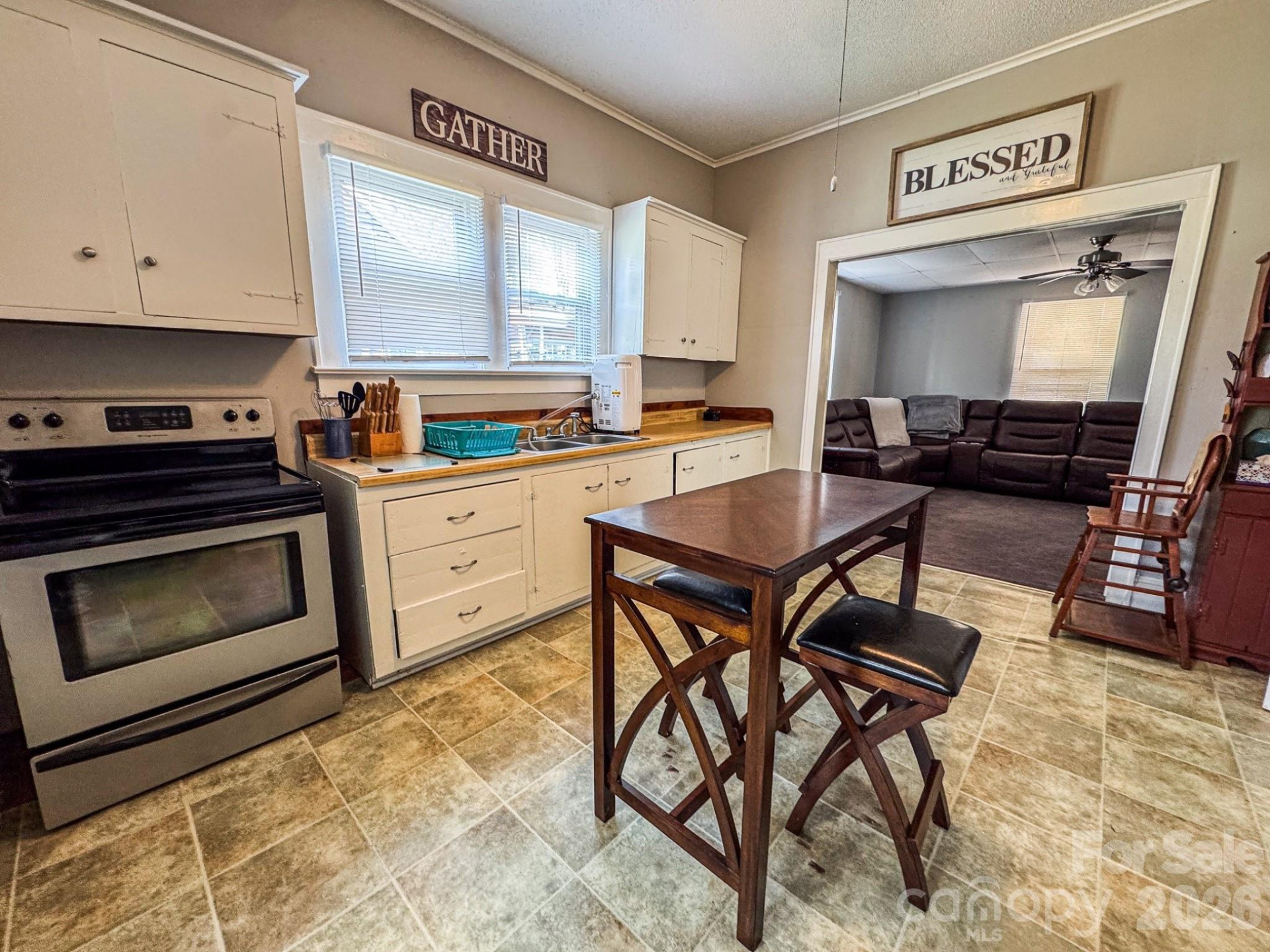 102 6th EM Street - Photo 7