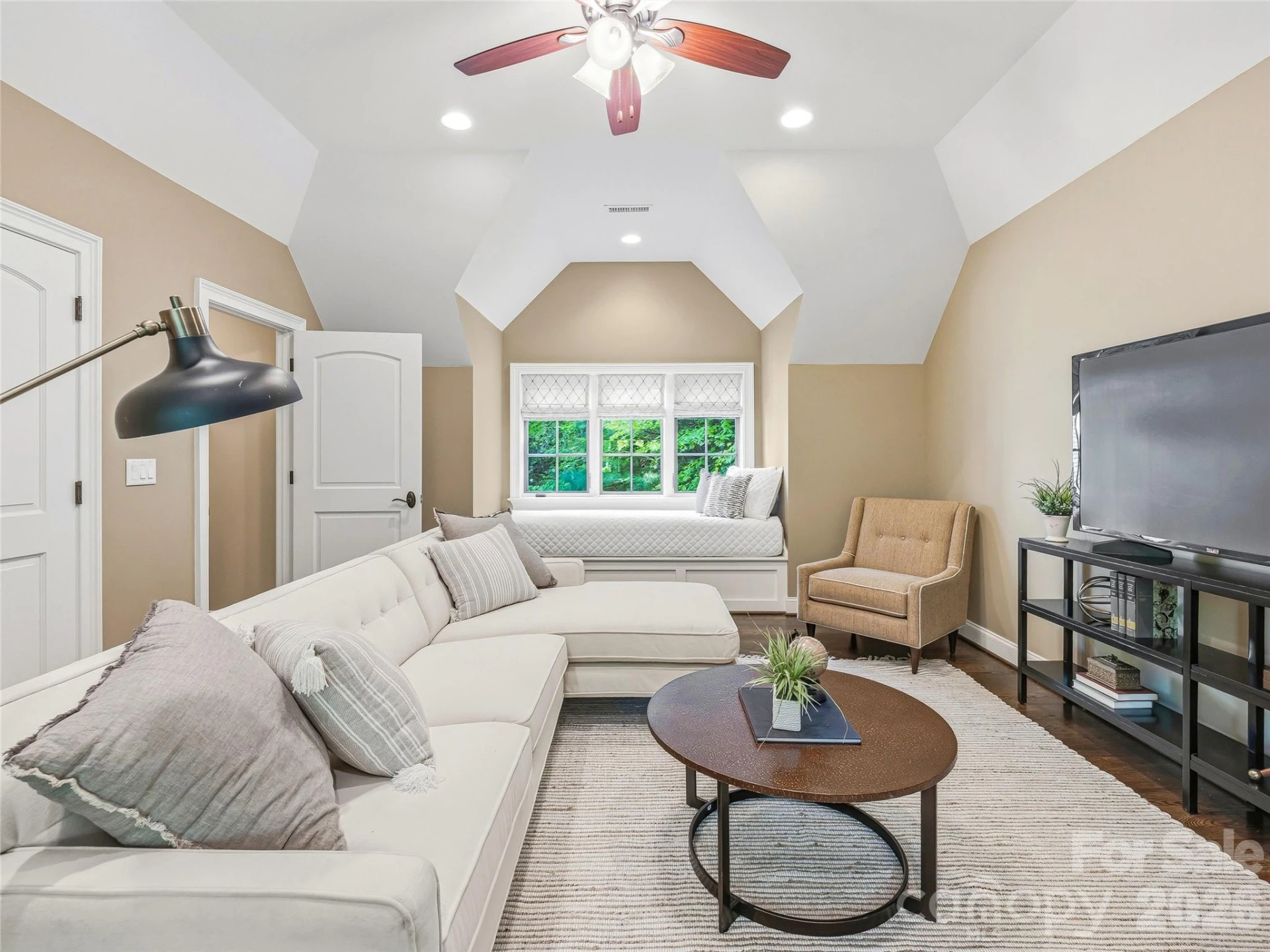 732 Streamside Drive - Photo 33