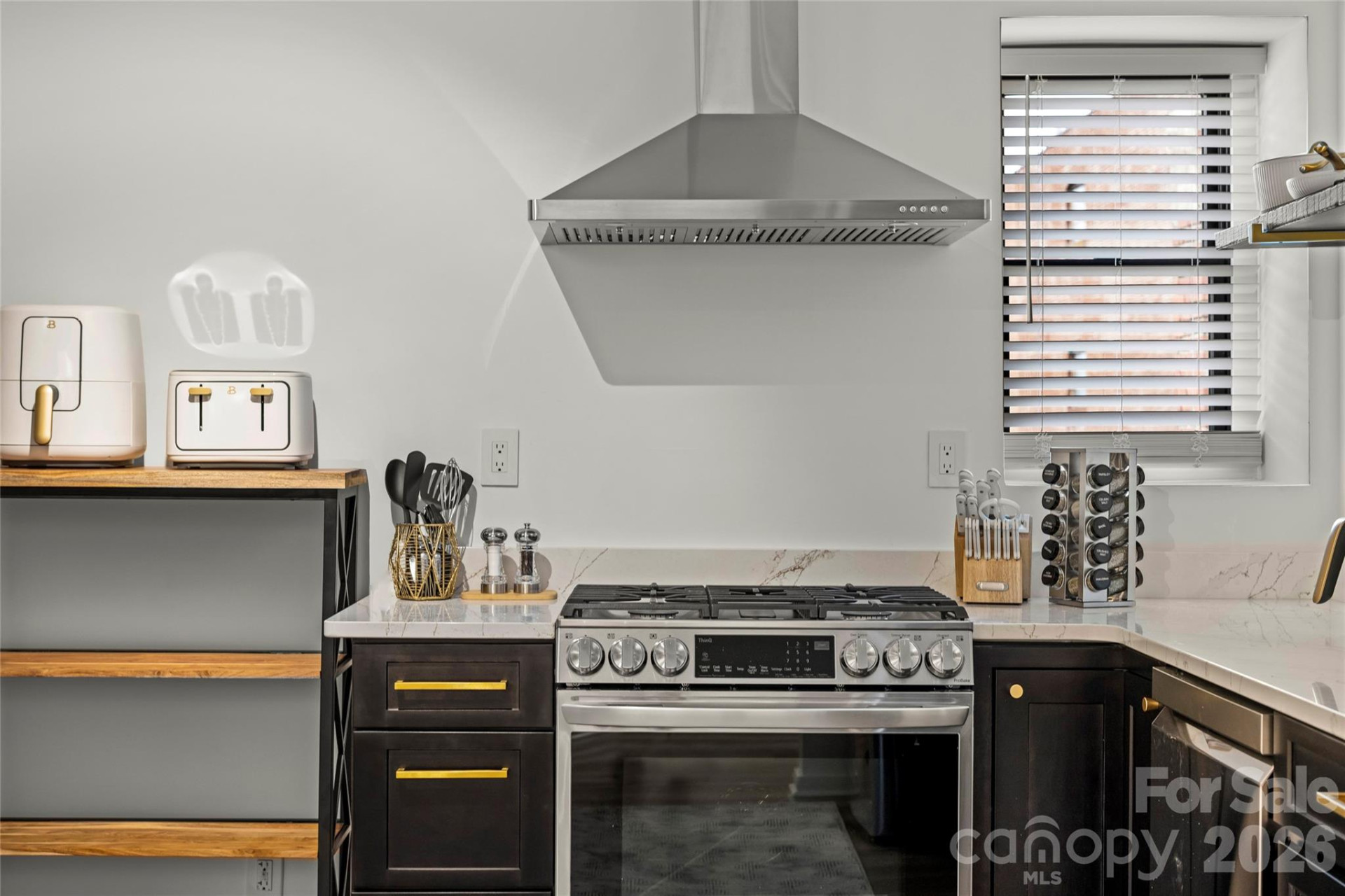 9-13 Broadway Street - Photo 16