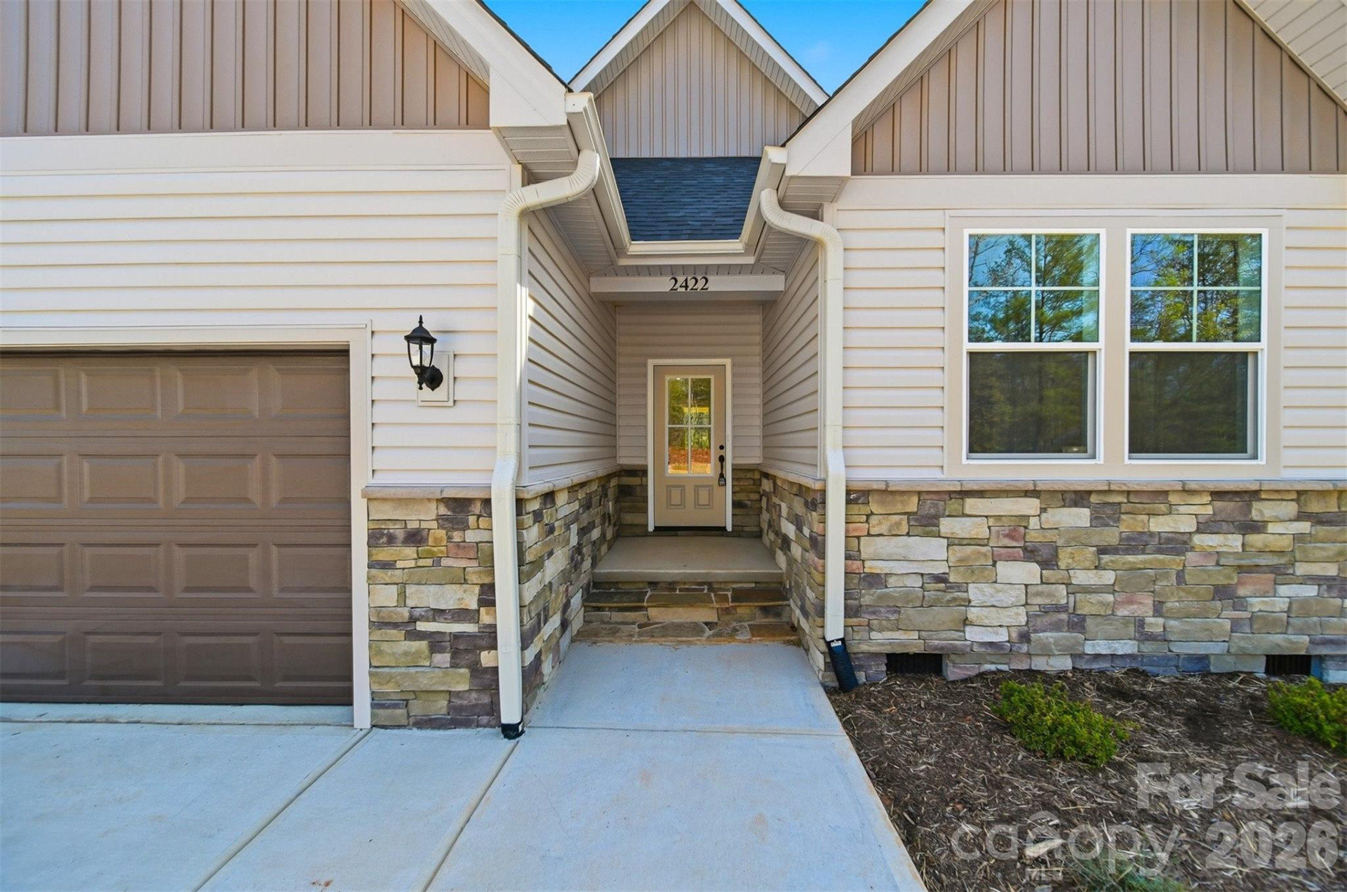 2422 Kimberly Avenue - Photo 2