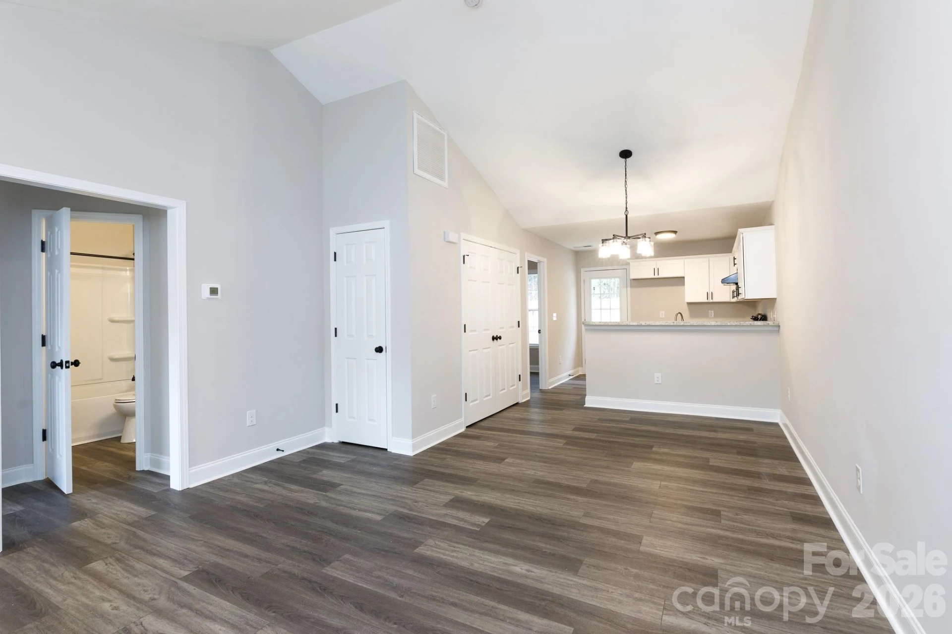 1530 Tiana Way - Photo 2