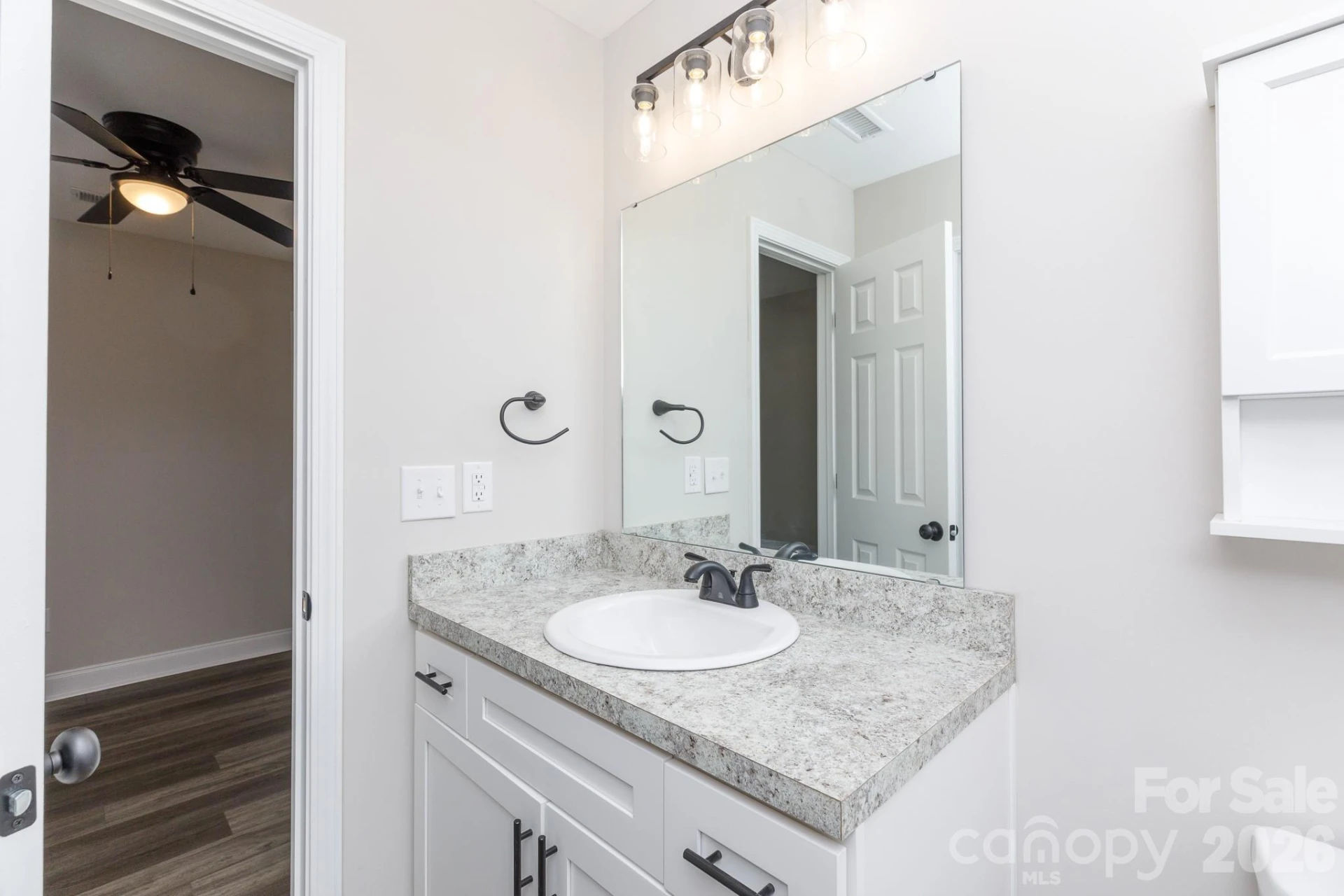 1530 Tiana Way - Photo 18