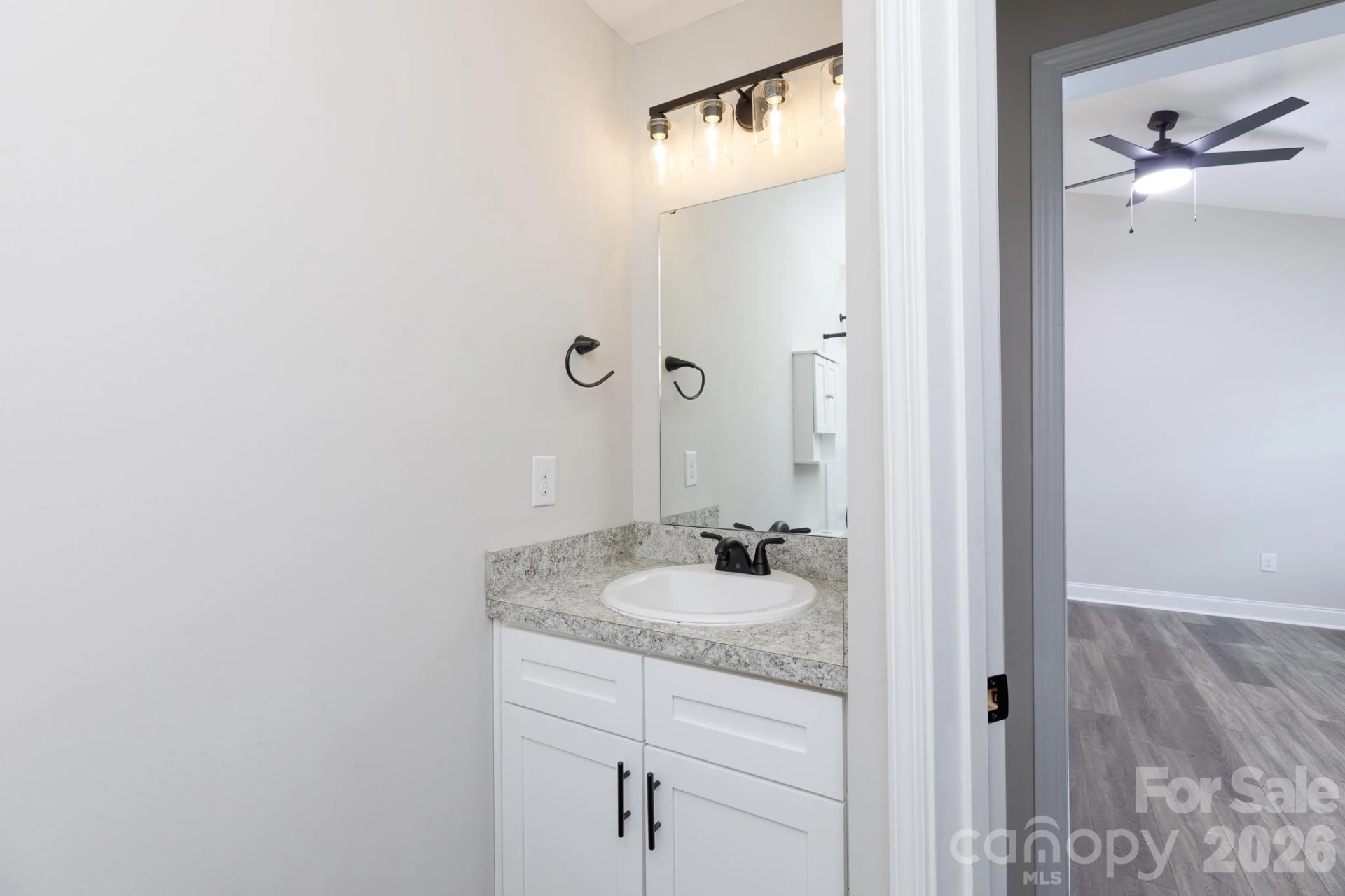 1530 Tiana Way - Photo 19