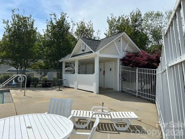 1530 Tiana Way - Photo 24