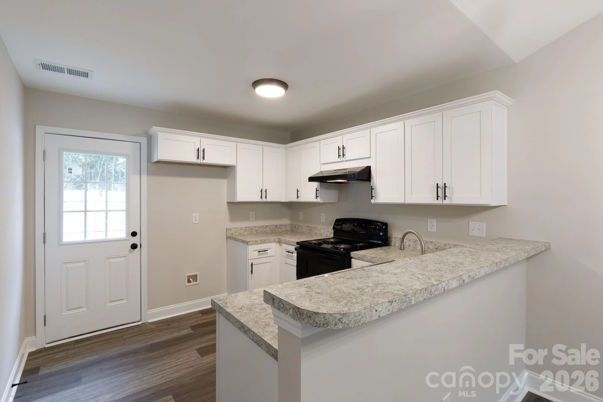 1530 Tiana Way - Photo 7