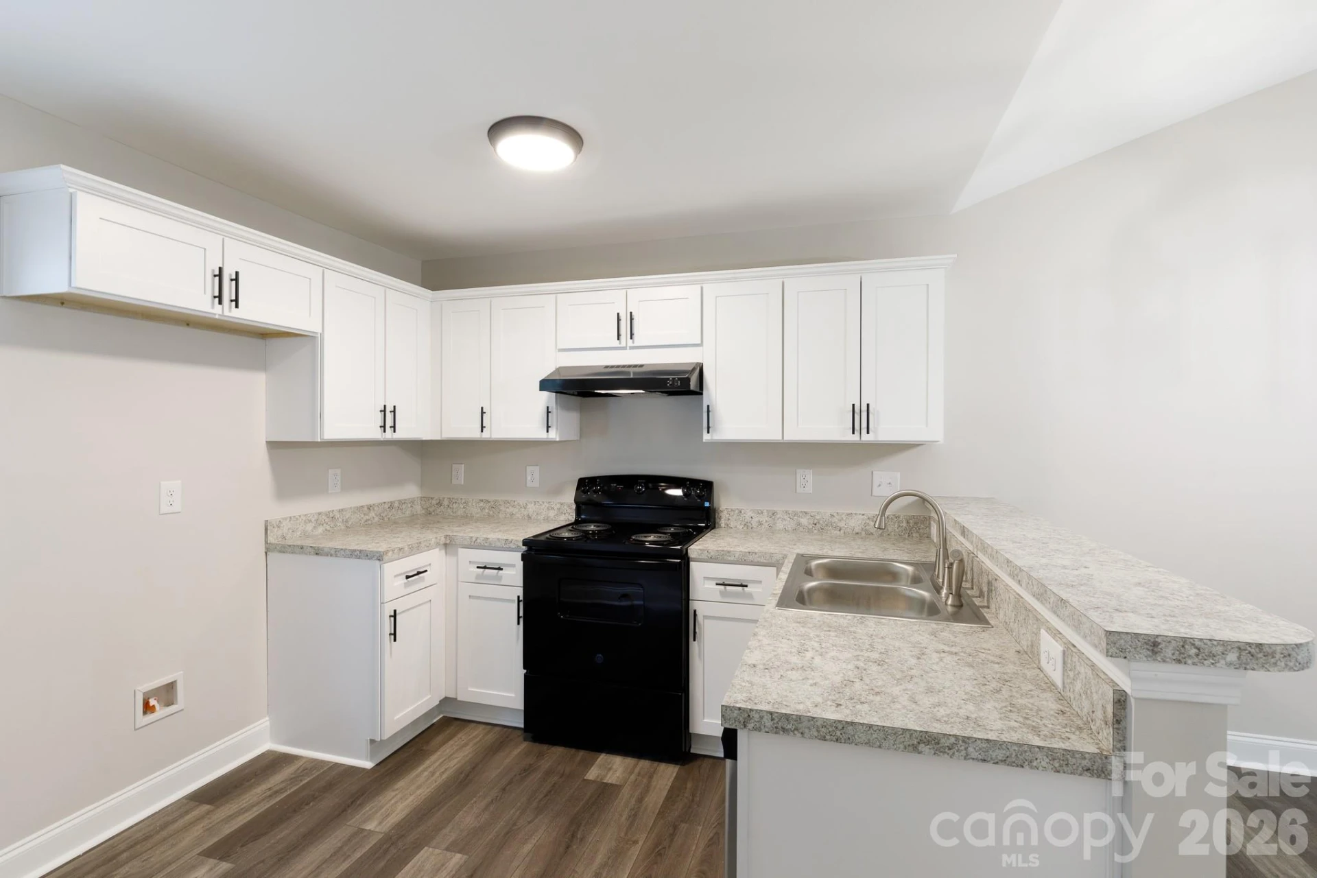 1530 Tiana Way - Photo 8