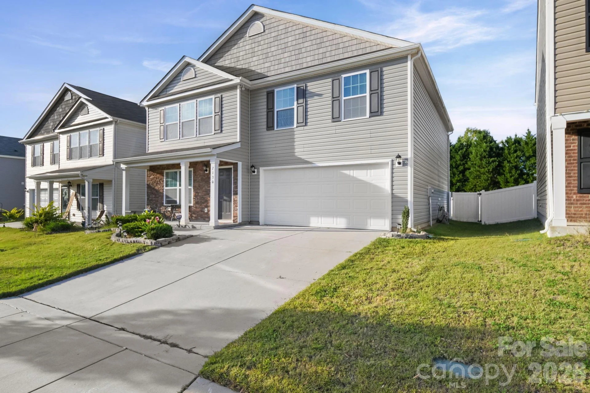 2130 Eastway Drive - Photo 2