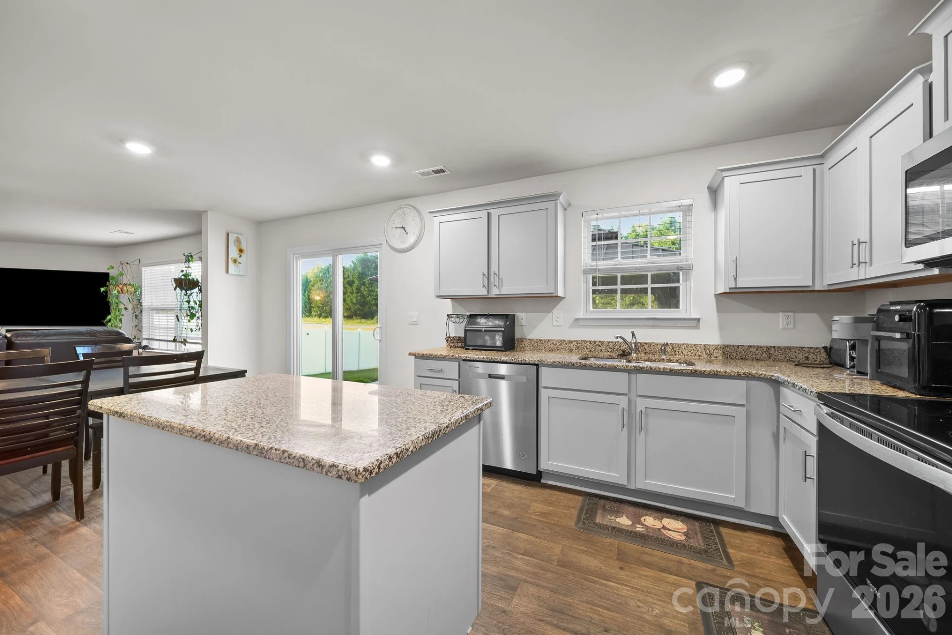2130 Eastway Drive - Photo 10