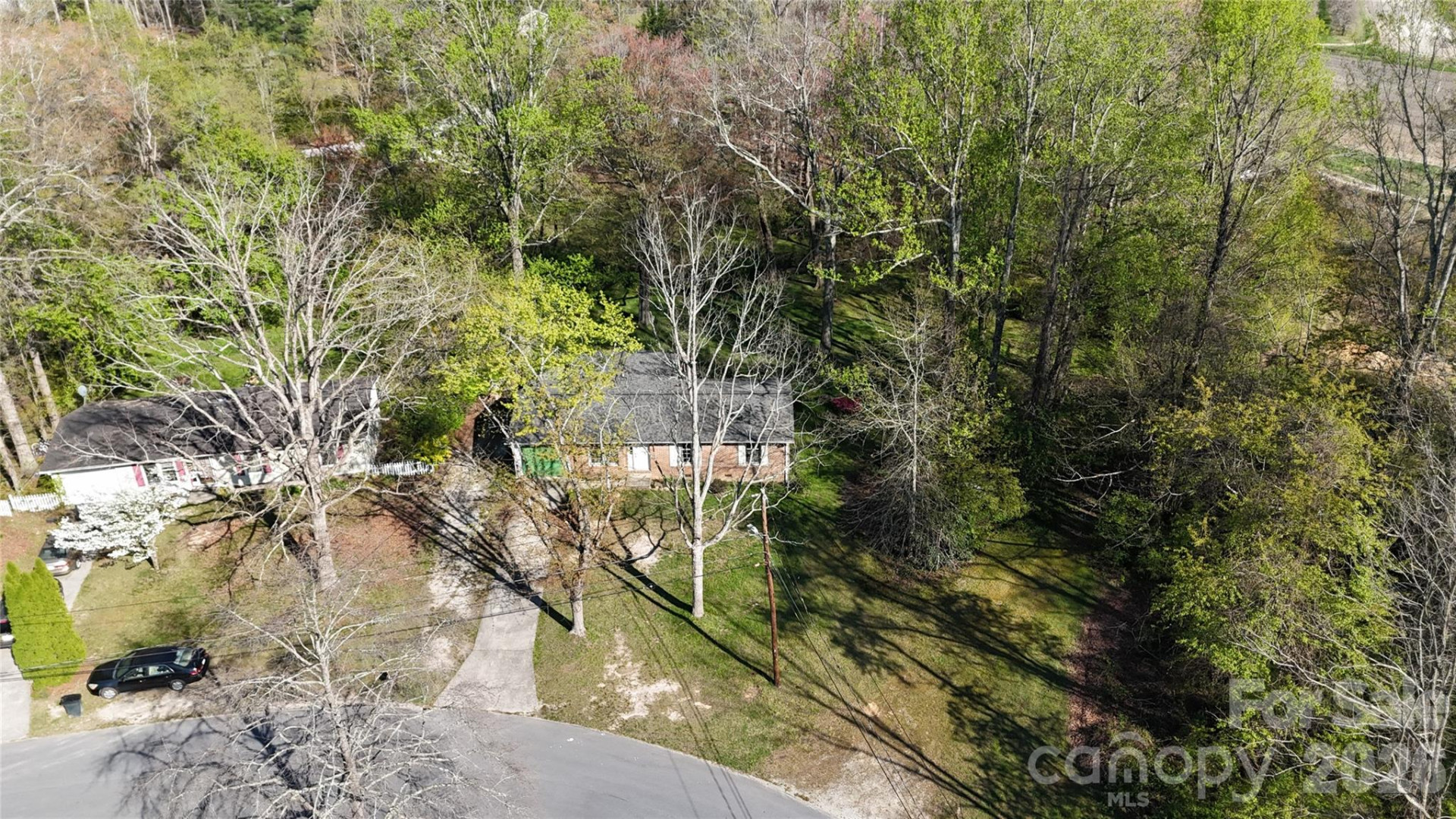 33 Springside Drive - Photo 4