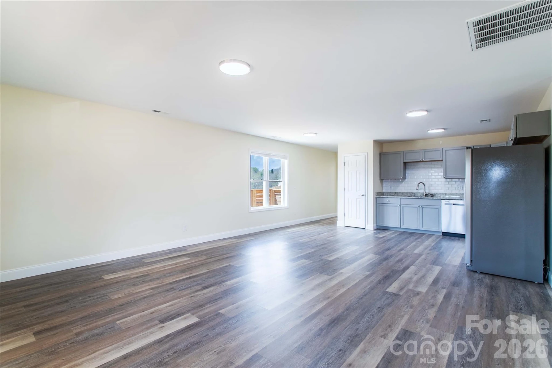 191 Patriot Place - Photo 2