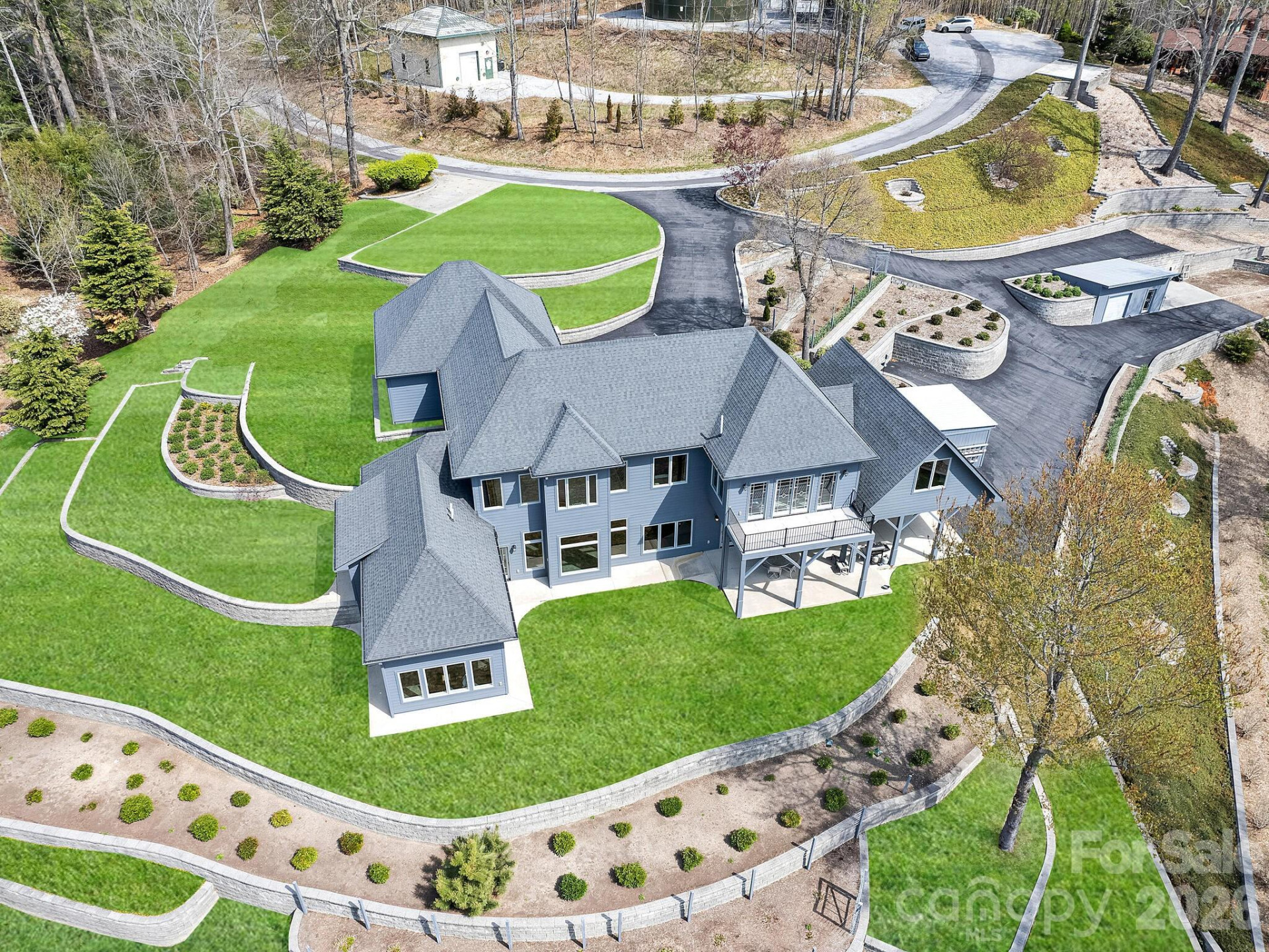 161 Birchwood Drive - Photo 2