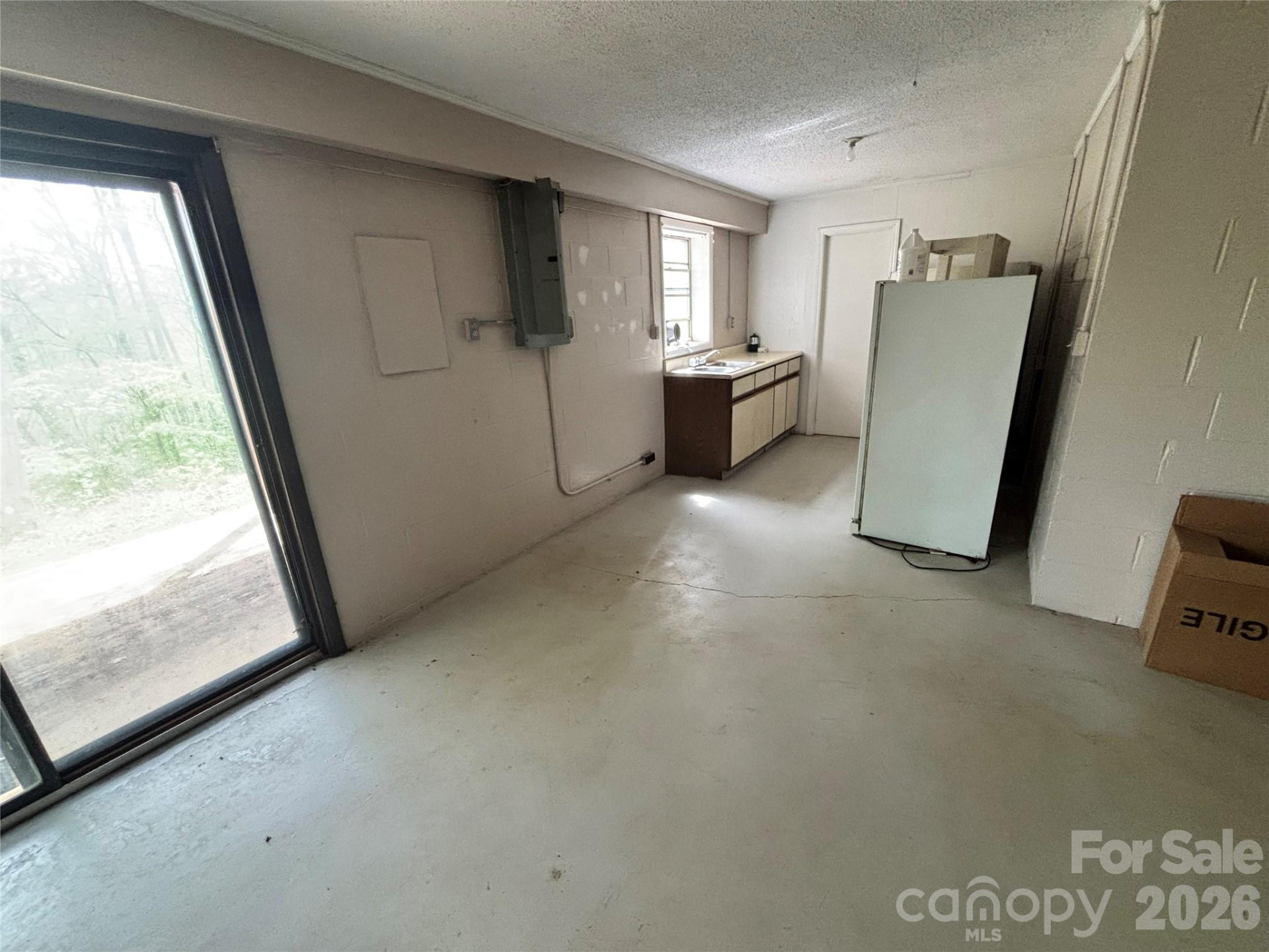 5172 US 70 Highway - Photo 10