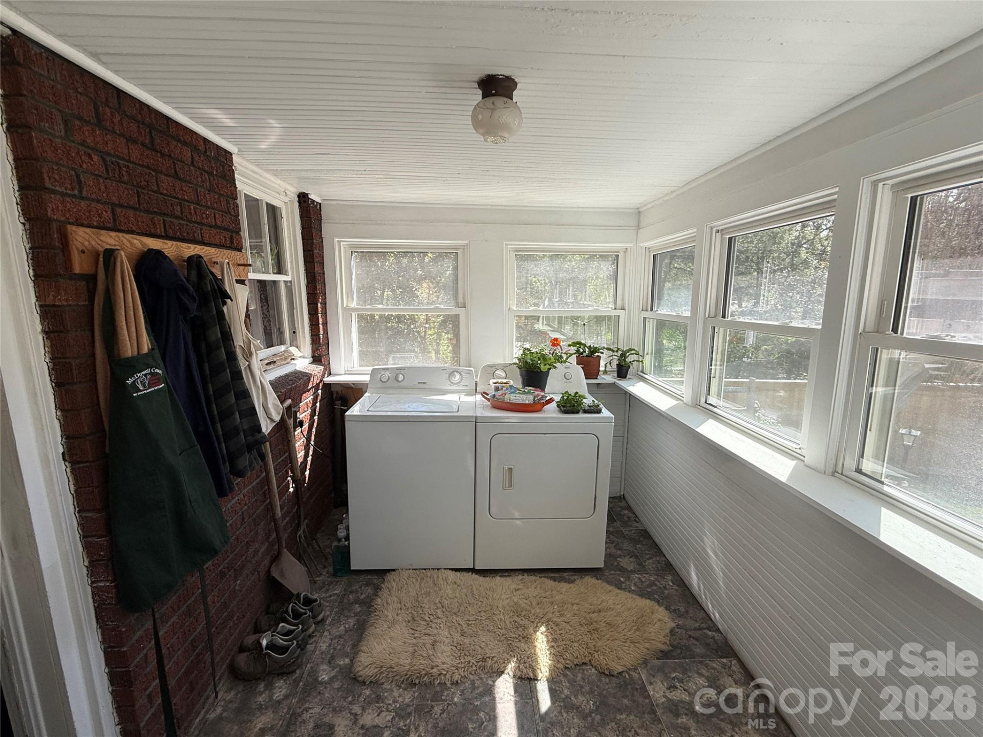 110 Lincoln Avenue - Photo 19