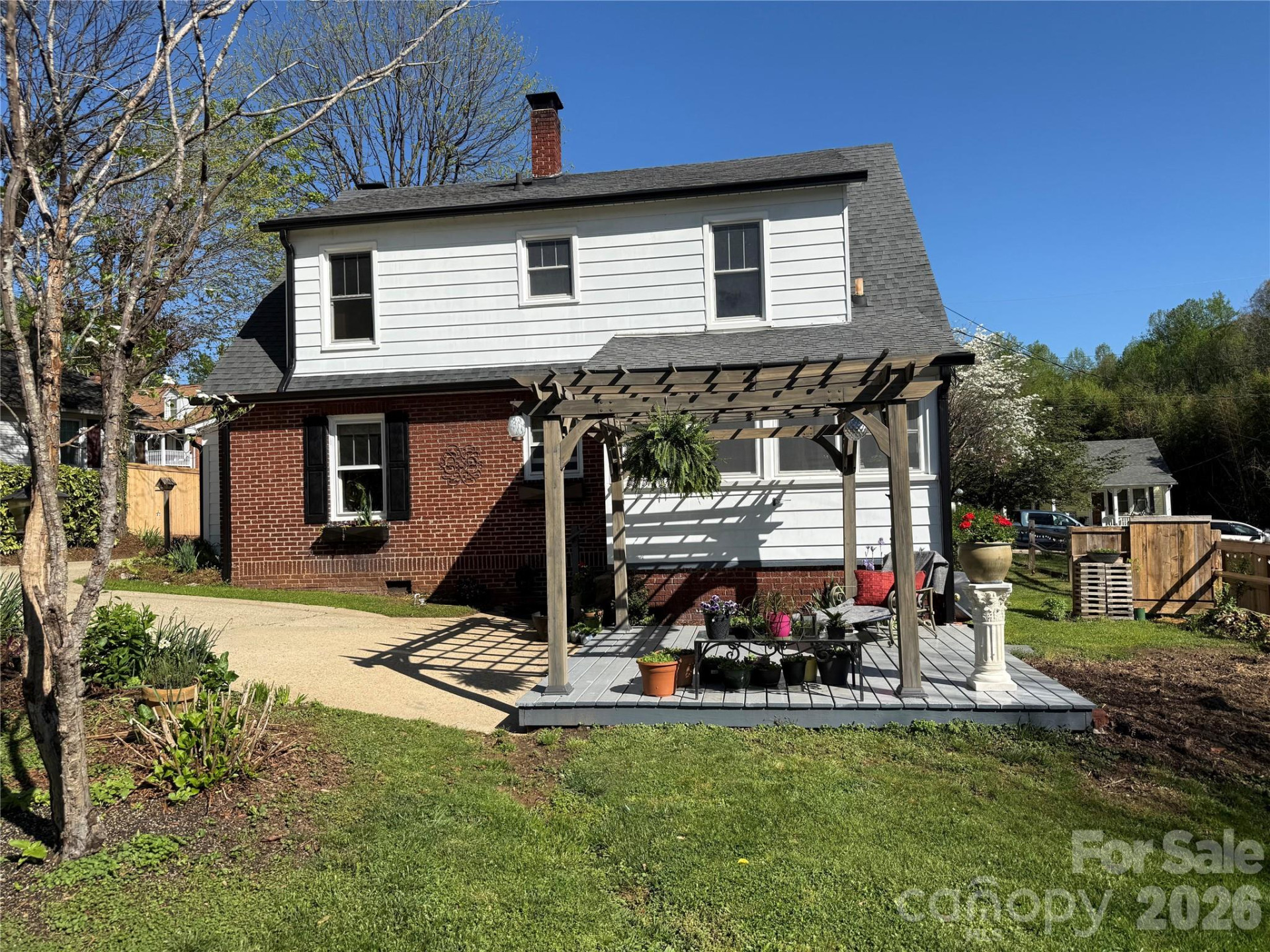 110 Lincoln Avenue - Photo 9